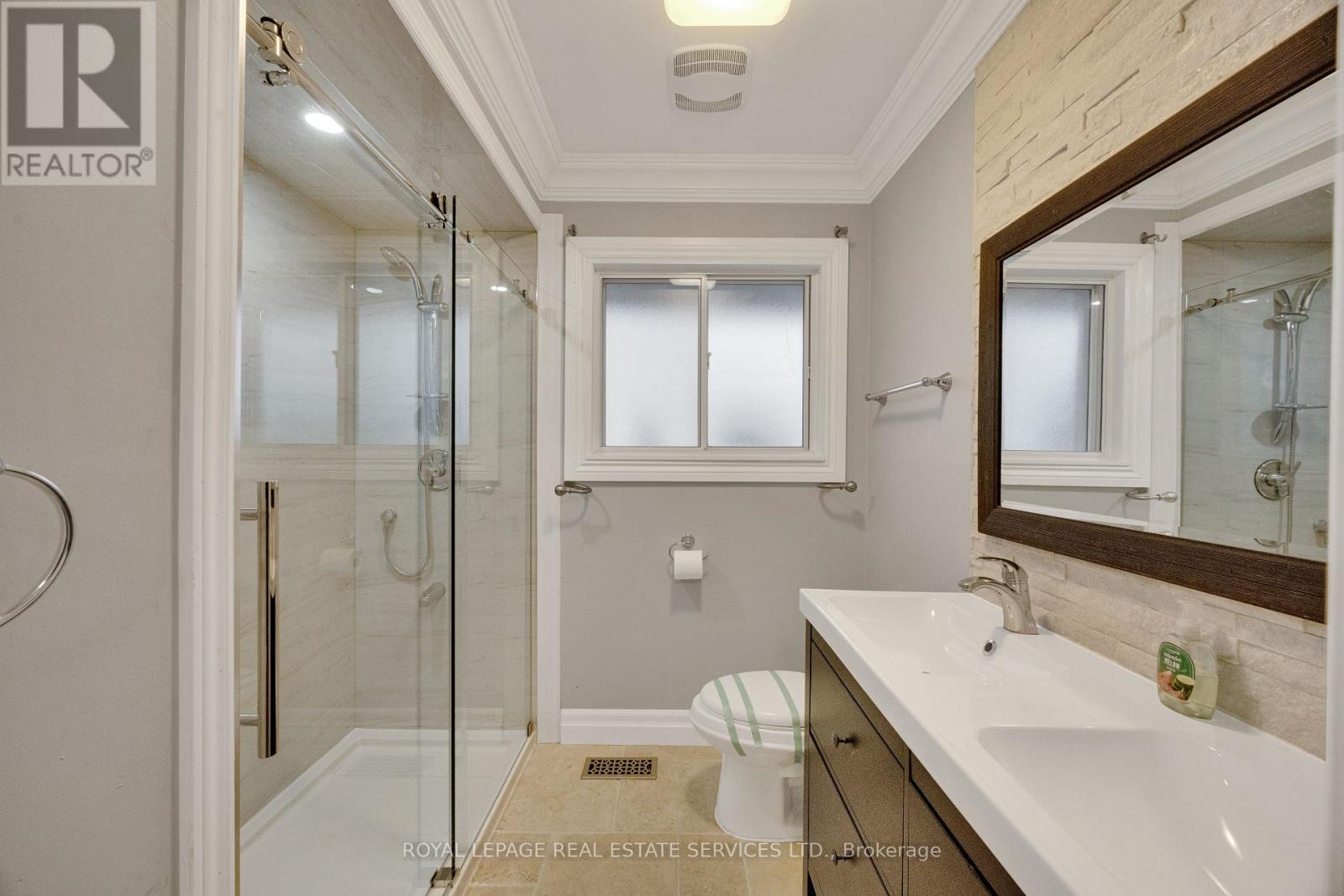 308 Third Line, Oakville, Ontario  L6L 4A4 - Photo 26 - W12701822