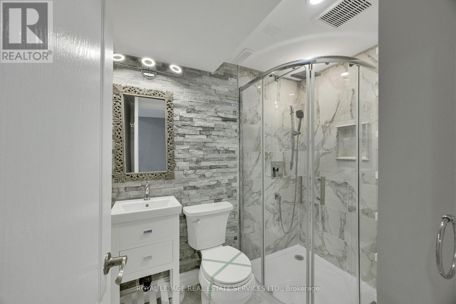 308 Third Line, Oakville, Ontario  L6L 4A4 - Photo 40 - W12701822