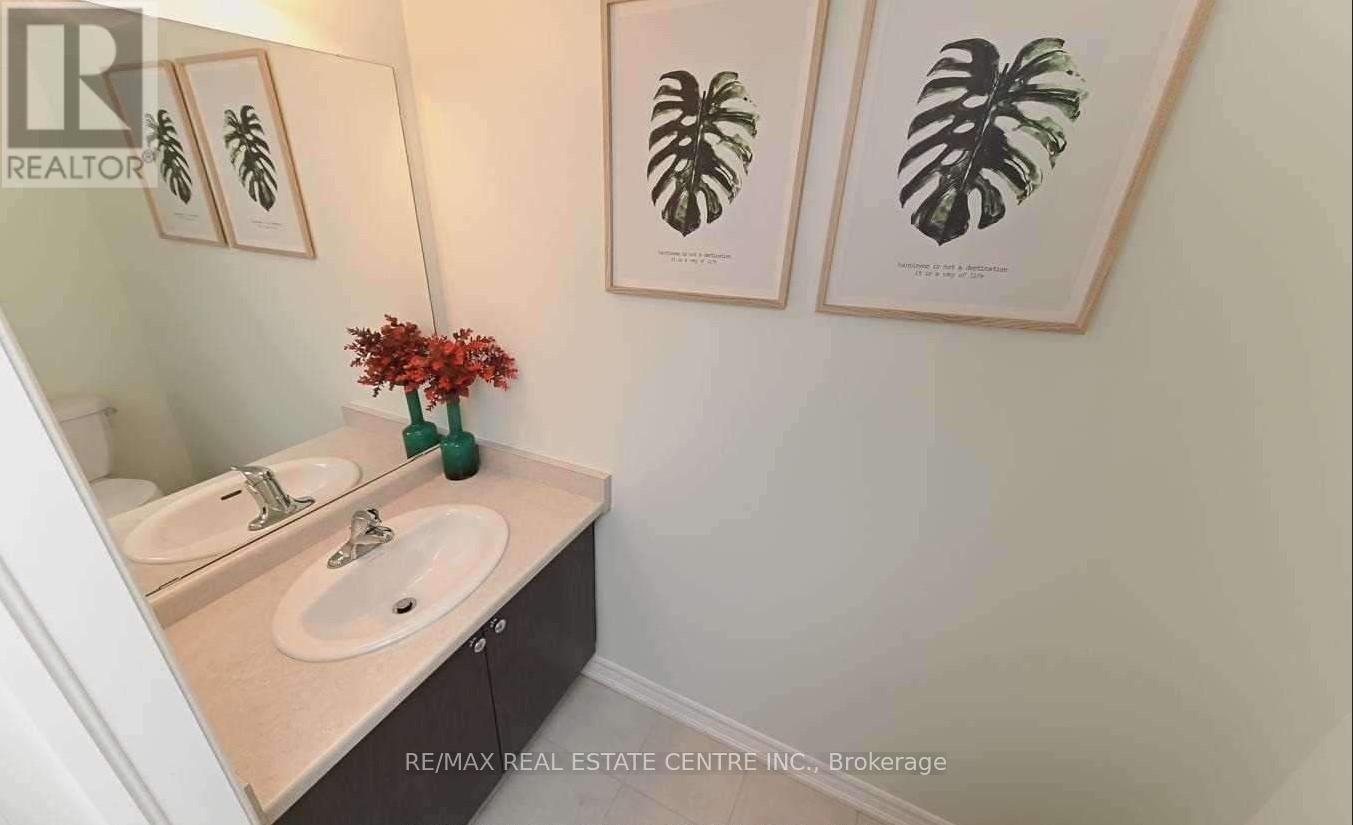 137 Borers Creek Circle, Hamilton, Ontario  L8B 1W3 - Photo 18 - X12702076