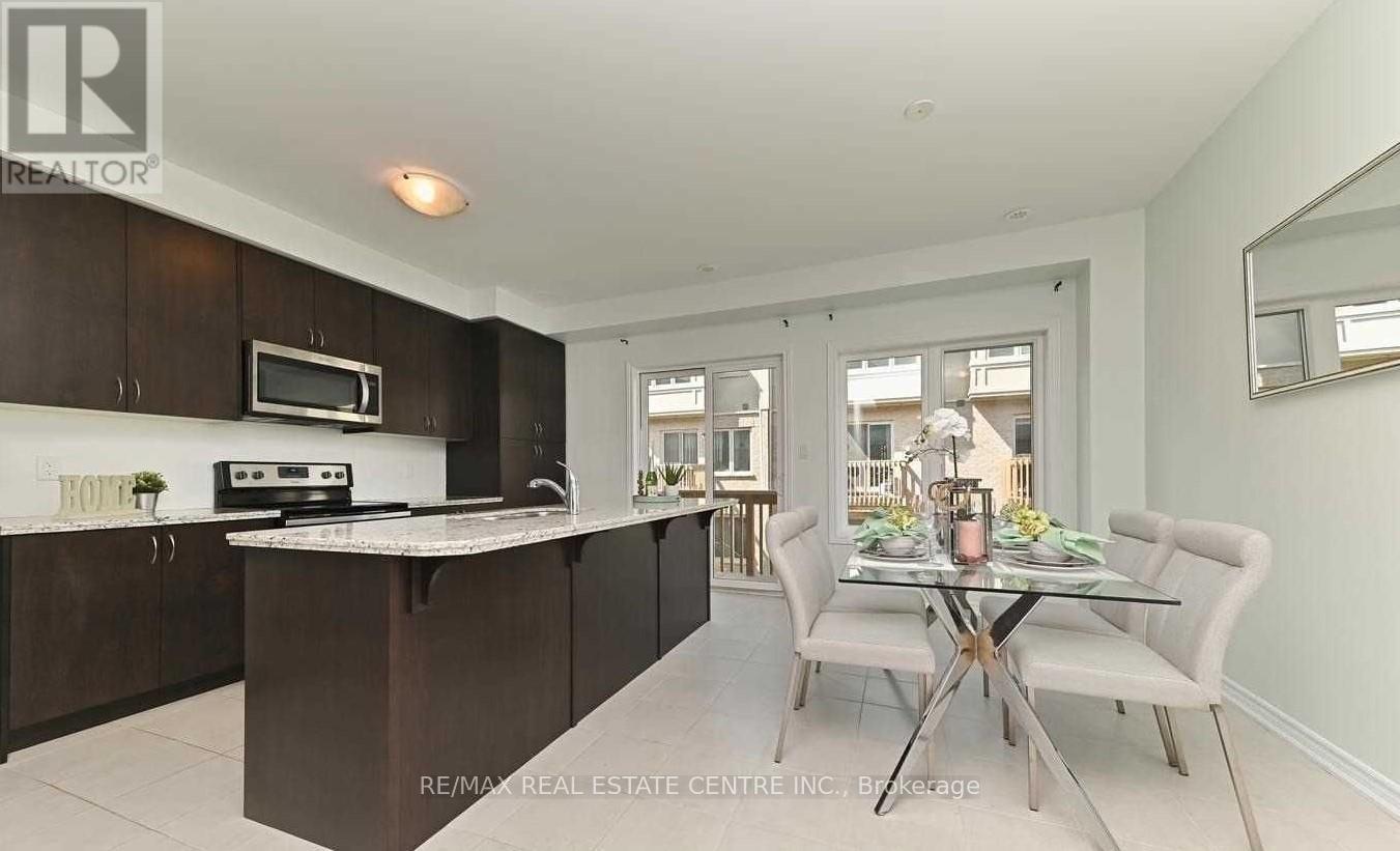 137 Borers Creek Circle, Hamilton, Ontario  L8B 1W3 - Photo 7 - X12702076