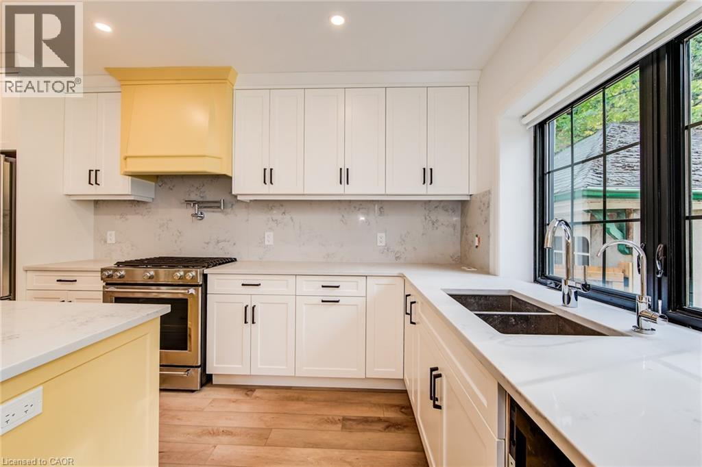 101 Wood Street, Kitchener, Ontario  N2G 2H9 - Photo 11 - 40796454