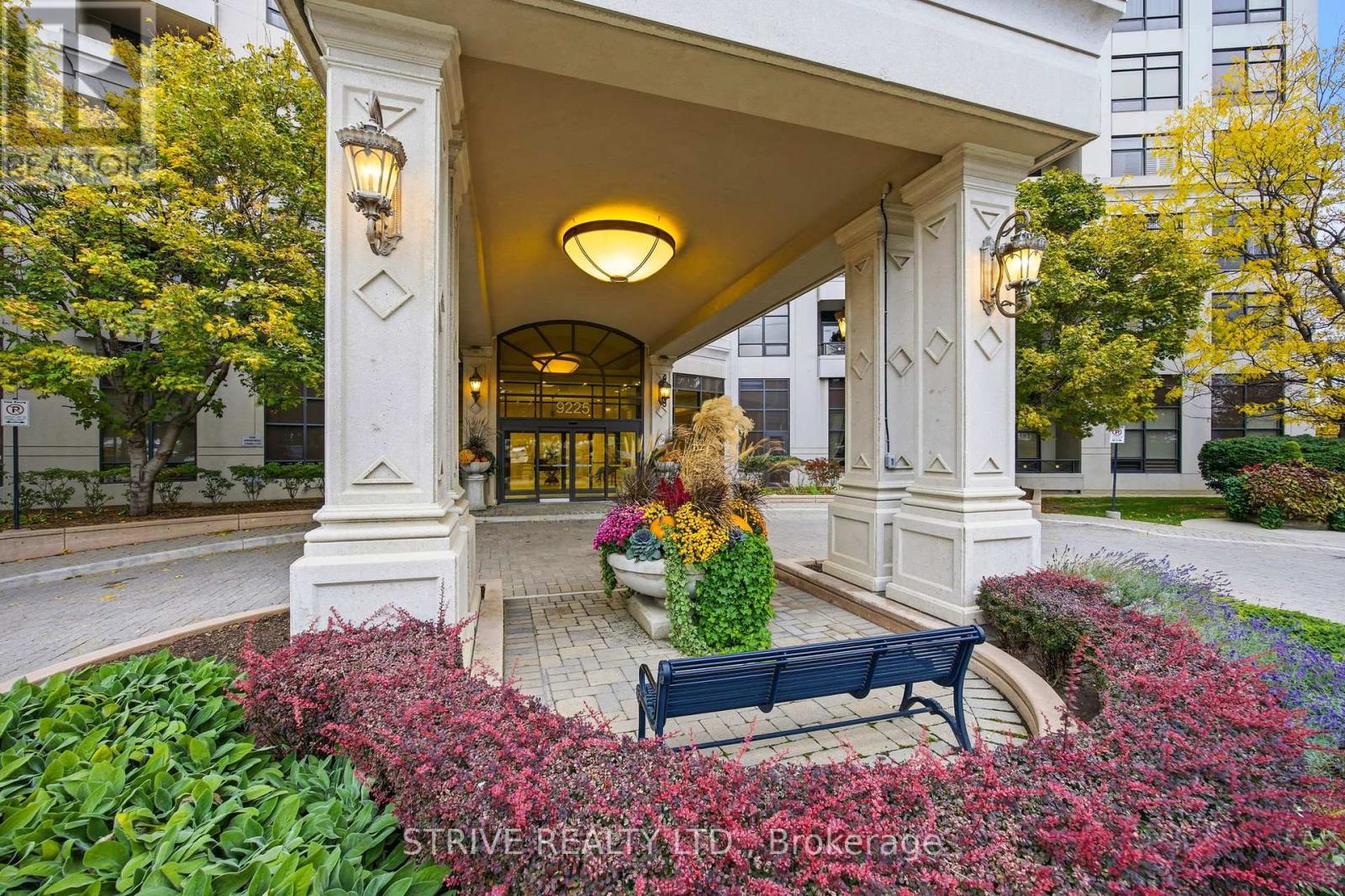 417 - 9225 Jane Street, Vaughan, Ontario  L6A 0J7 - Photo 9 - N12702154