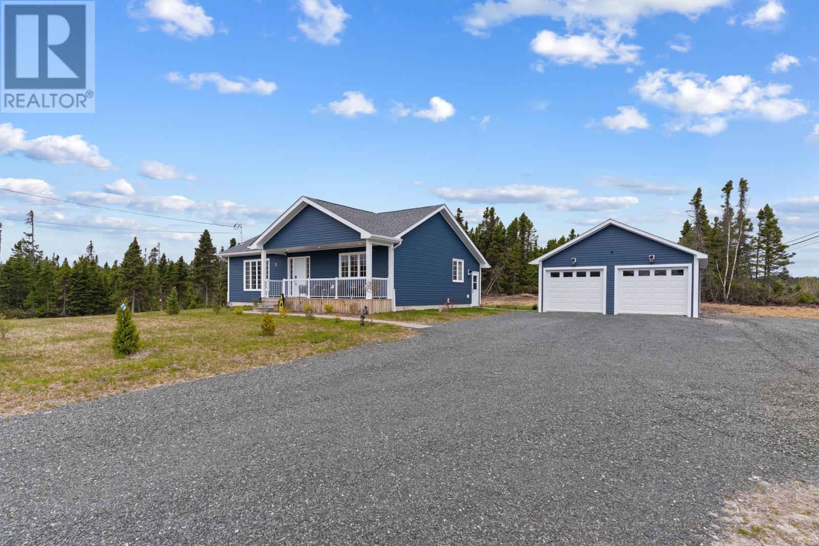 9 Northside Road, Eastport, Newfoundland & Labrador