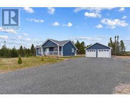 9 Northside Road, Eastport, Newfoundland & Labrador