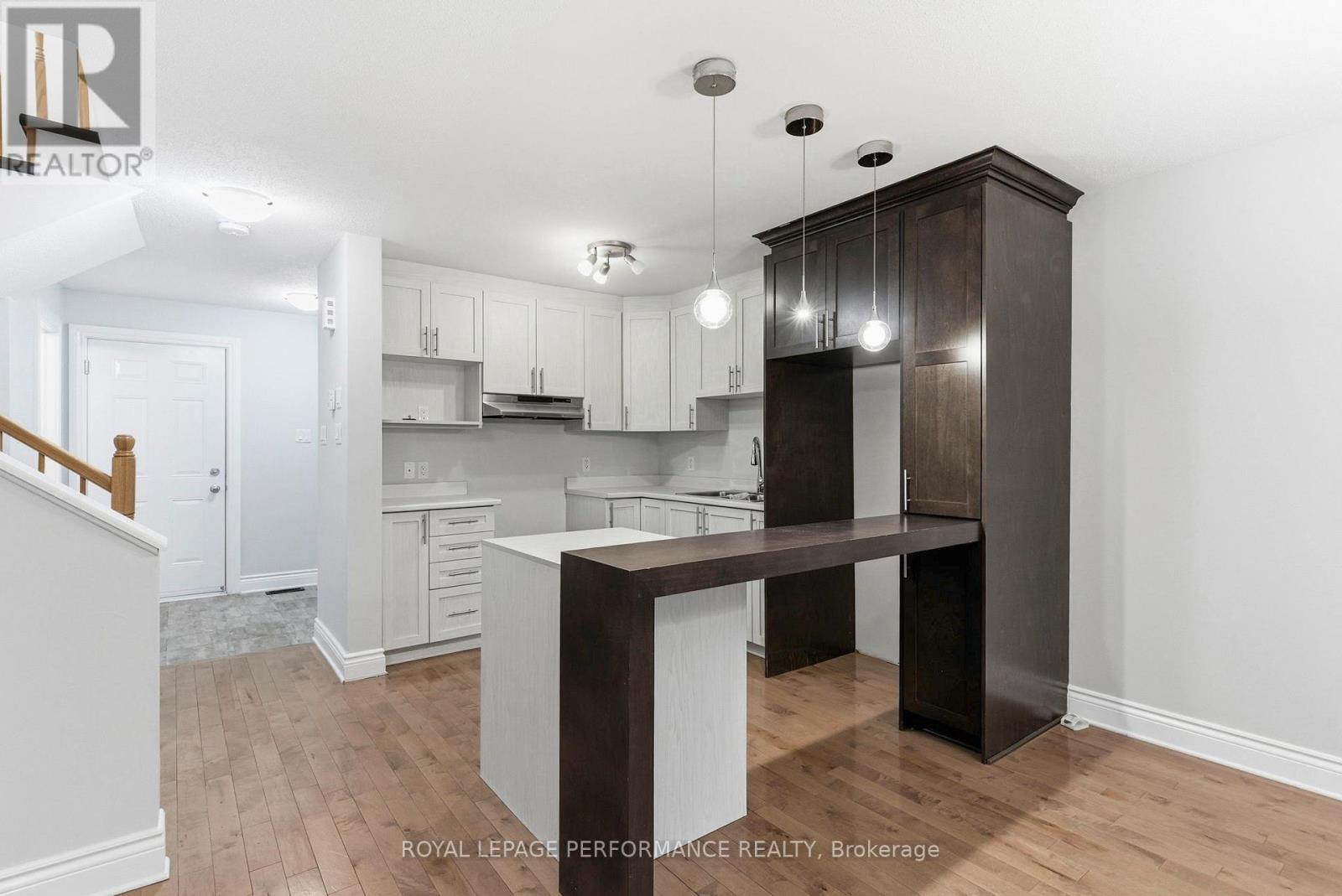 1154 Clement Court, Cornwall, Ontario  K6H 4N1 - Photo 9 - X12702120