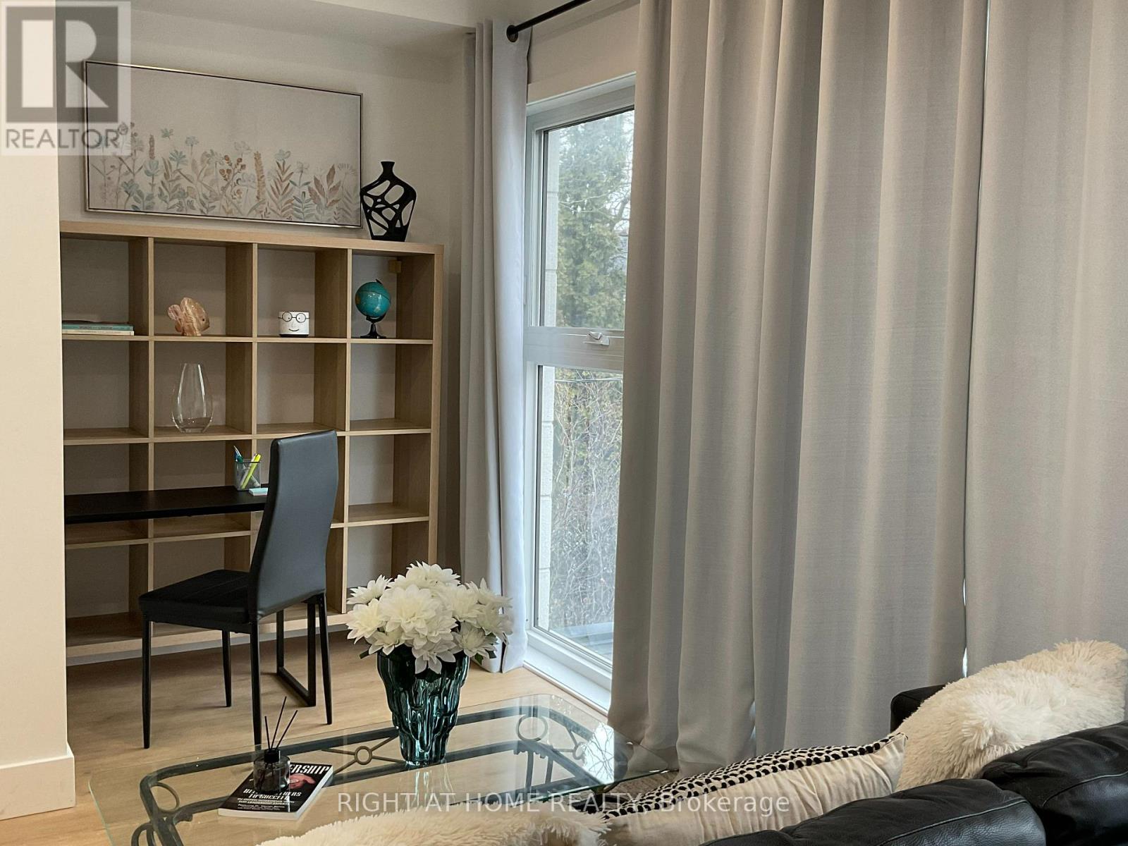 Unit #3 Second Floor - 674 Manning Avenue, Toronto, Ontario  M6G 2W4 - Photo 11 - C12702132