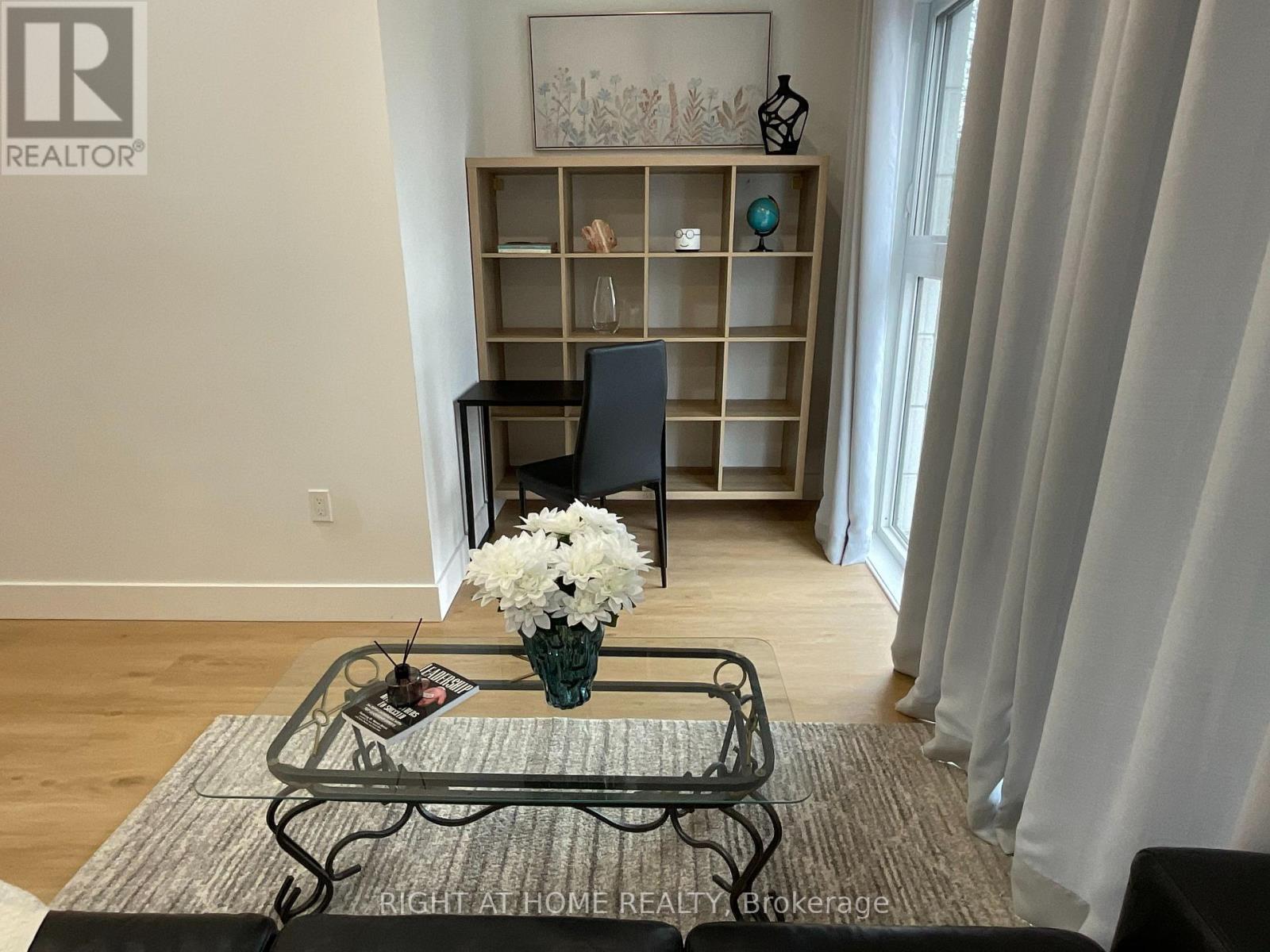 Unit #3 Second Floor - 674 Manning Avenue, Toronto, Ontario  M6G 2W4 - Photo 12 - C12702132