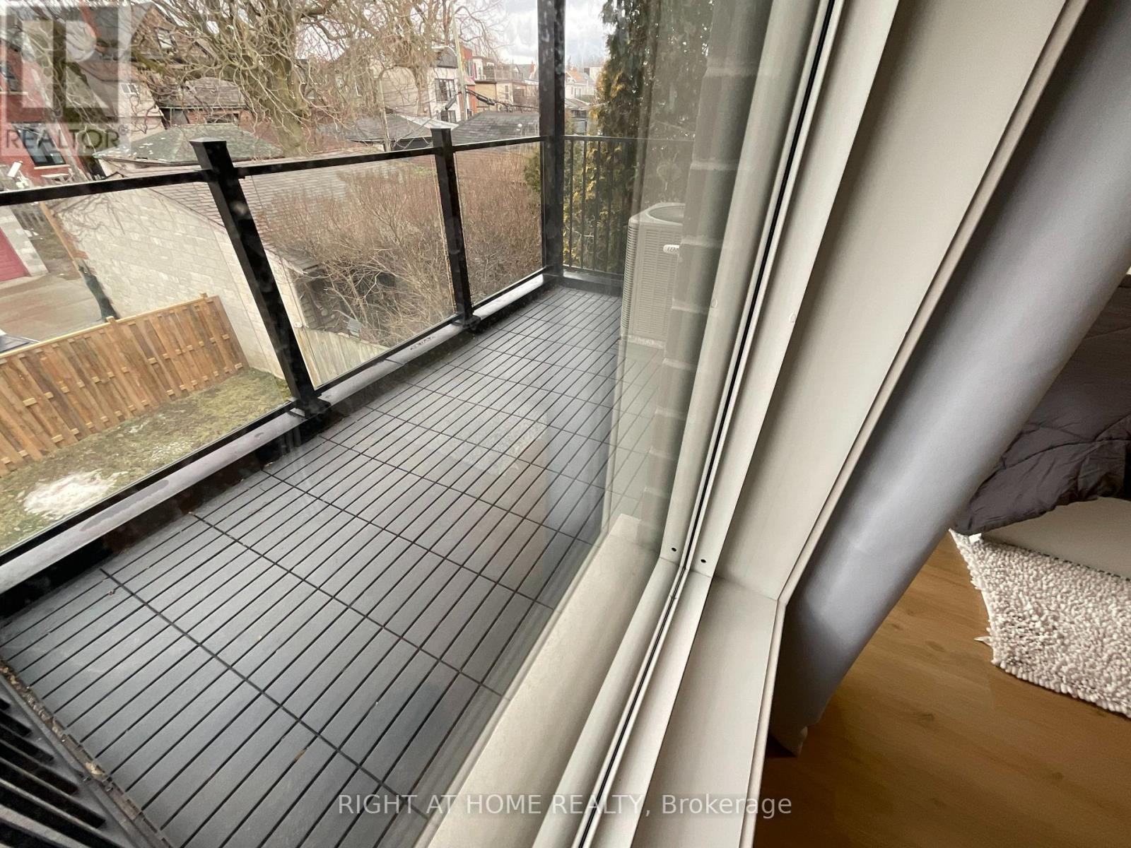 Unit #3 Second Floor - 674 Manning Avenue, Toronto, Ontario  M6G 2W4 - Photo 28 - C12702132