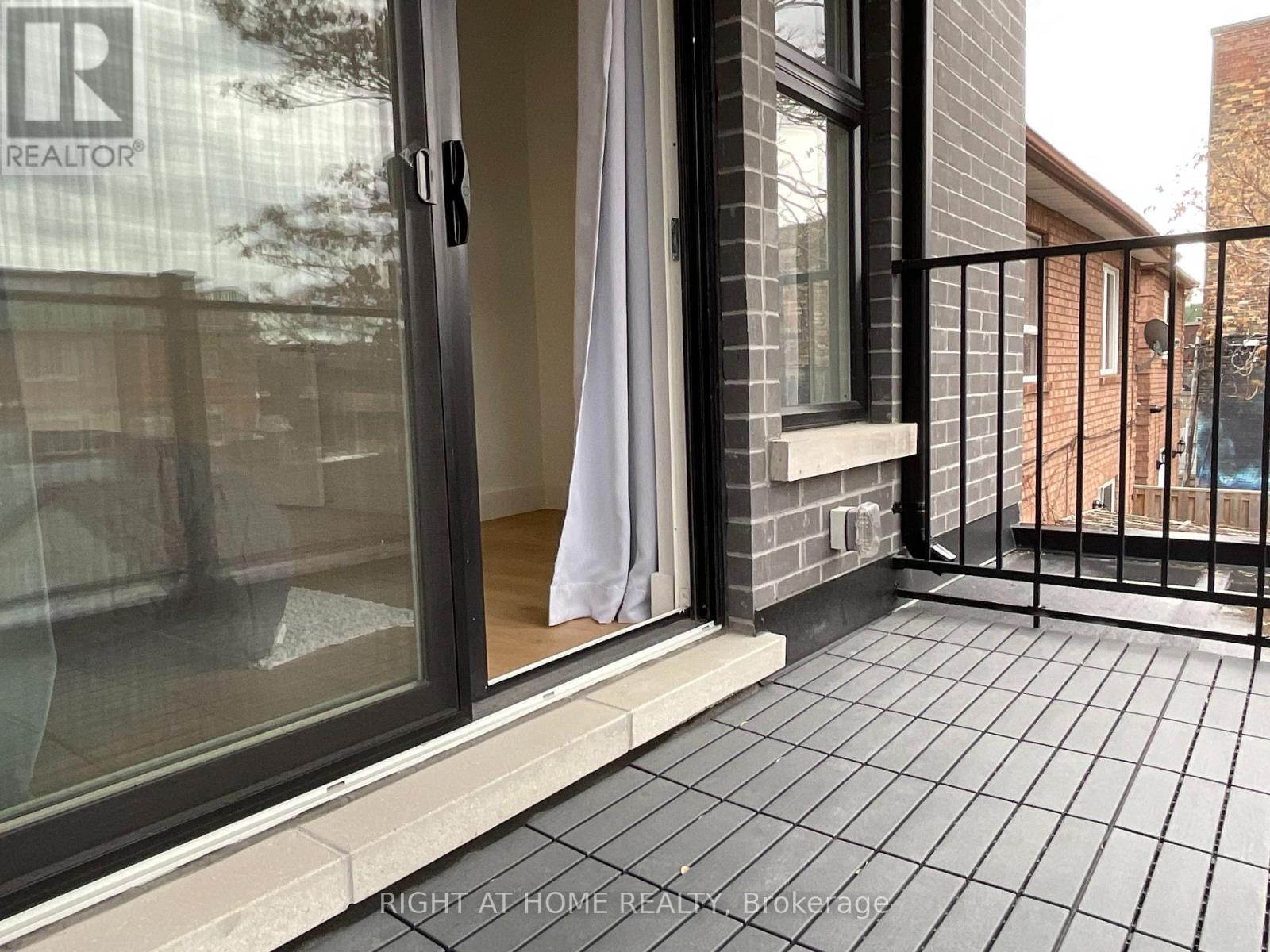 Unit #3 Second Floor - 674 Manning Avenue, Toronto, Ontario  M6G 2W4 - Photo 32 - C12702132