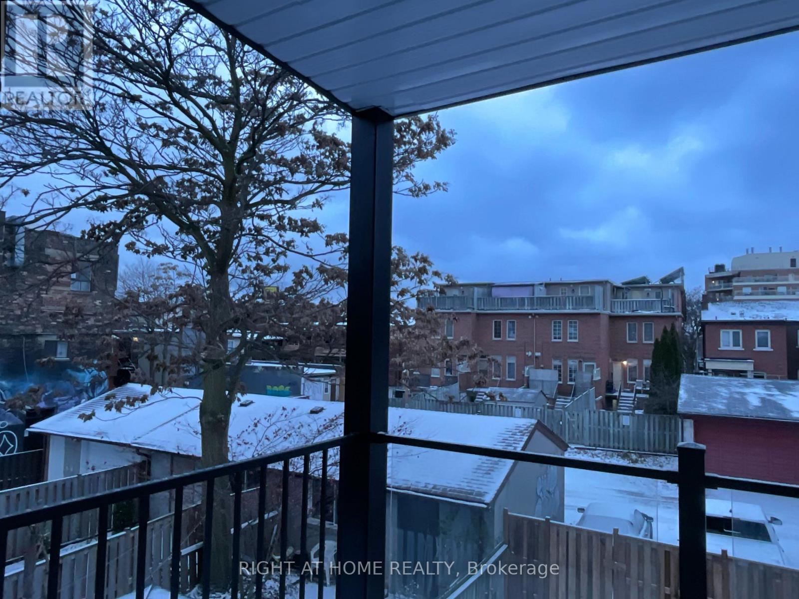 Unit #3 Second Floor - 674 Manning Avenue, Toronto, Ontario  M6G 2W4 - Photo 40 - C12702132