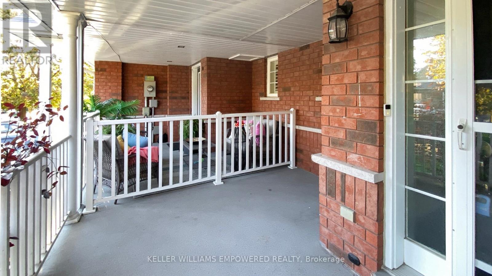 59 Melody Drive, Whitby, Ontario  L1M 1K6 - Photo 4 - E12702176