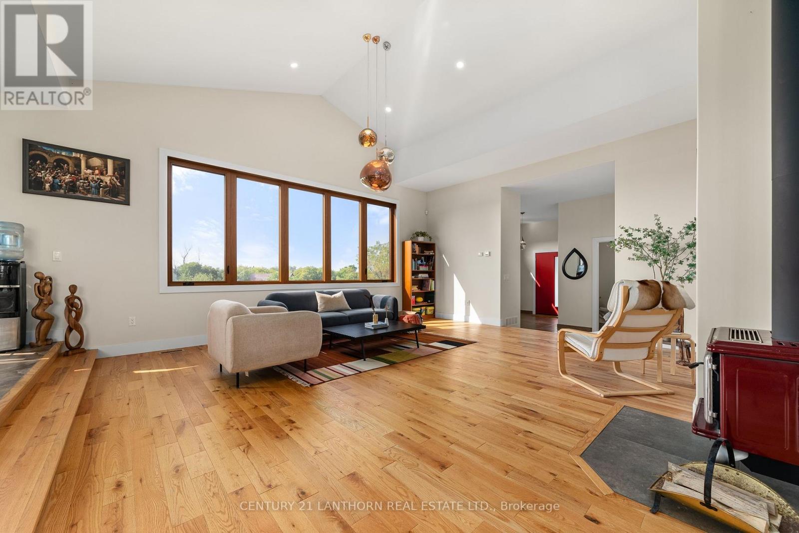 581 Frankford Road, Quinte West, Ontario  K0K 2B0 - Photo 12 - X12393418