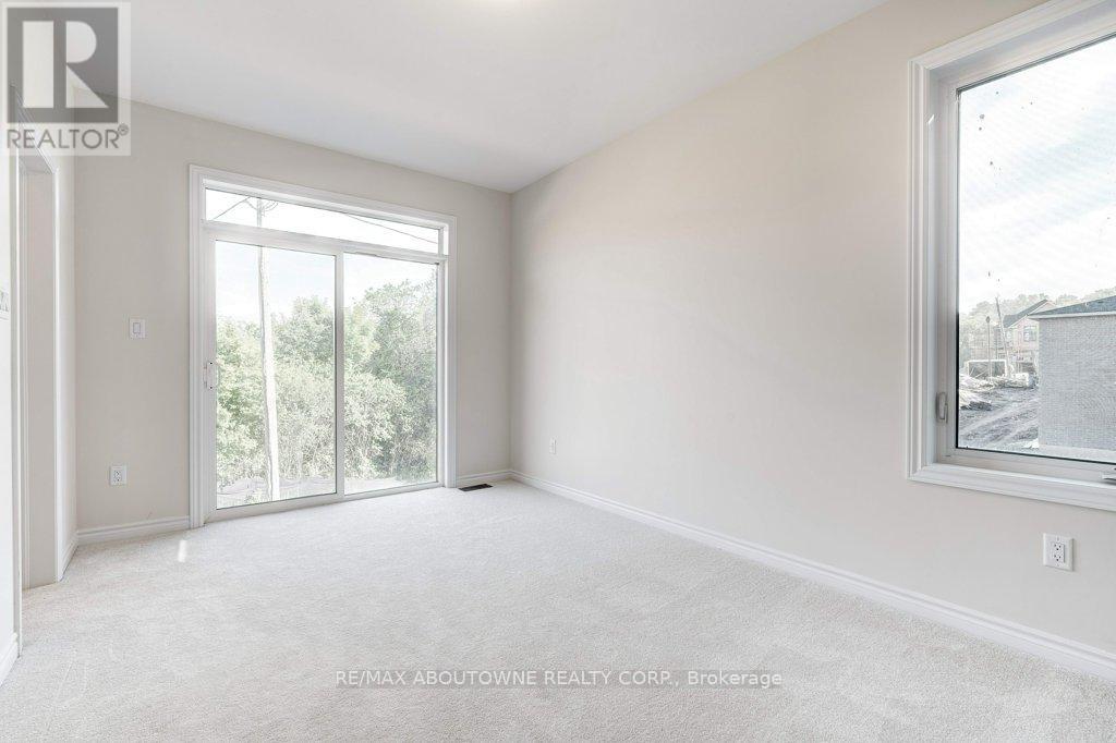 1394 Almonte Drive, Burlington, Ontario  L7P 0V8 - Photo 10 - W12702146