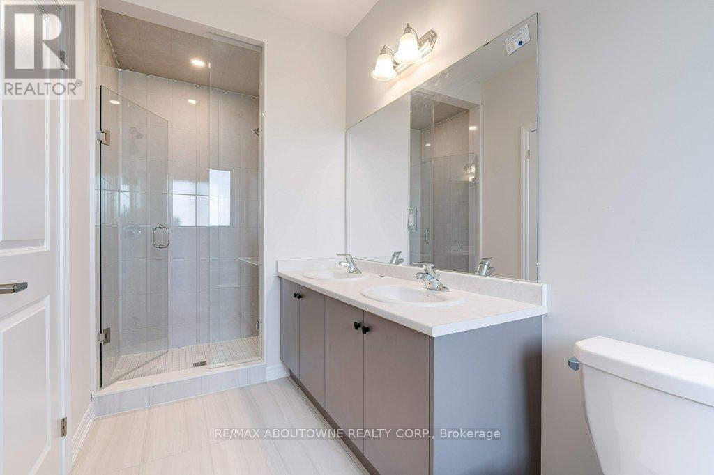 1394 Almonte Drive, Burlington, Ontario  L7P 0V8 - Photo 12 - W12702146