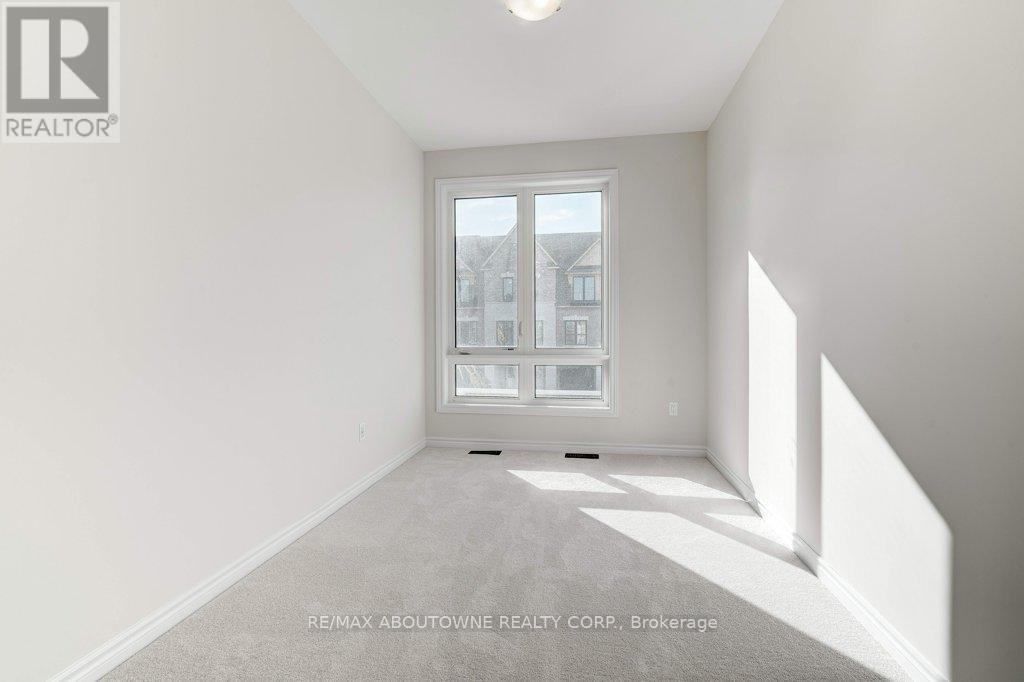 1394 Almonte Drive, Burlington, Ontario  L7P 0V8 - Photo 14 - W12702146