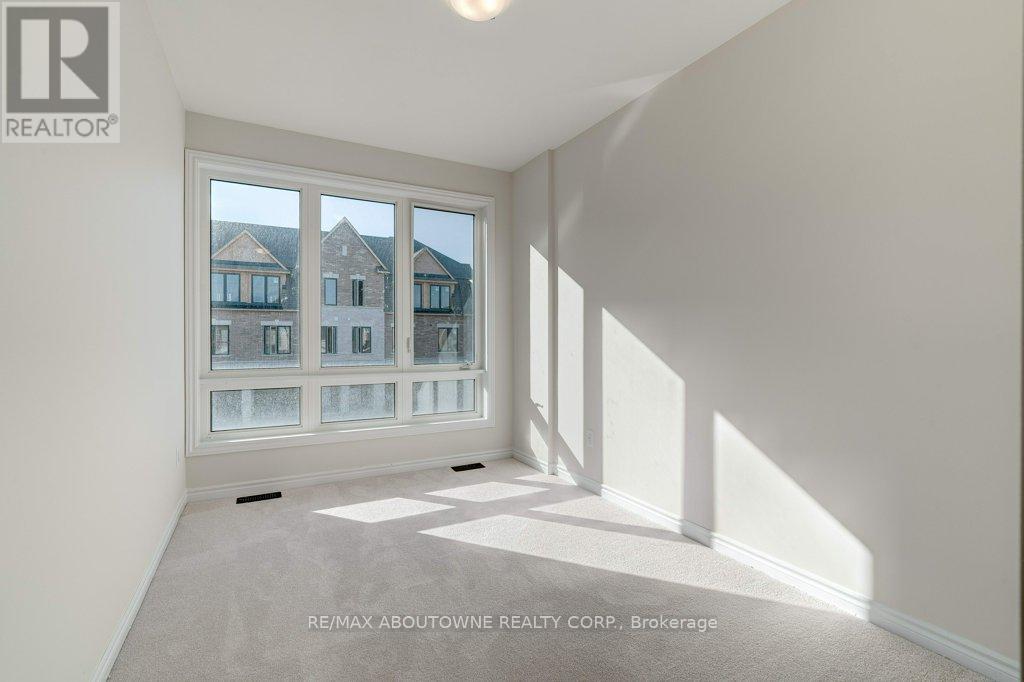 1394 Almonte Drive, Burlington, Ontario  L7P 0V8 - Photo 15 - W12702146