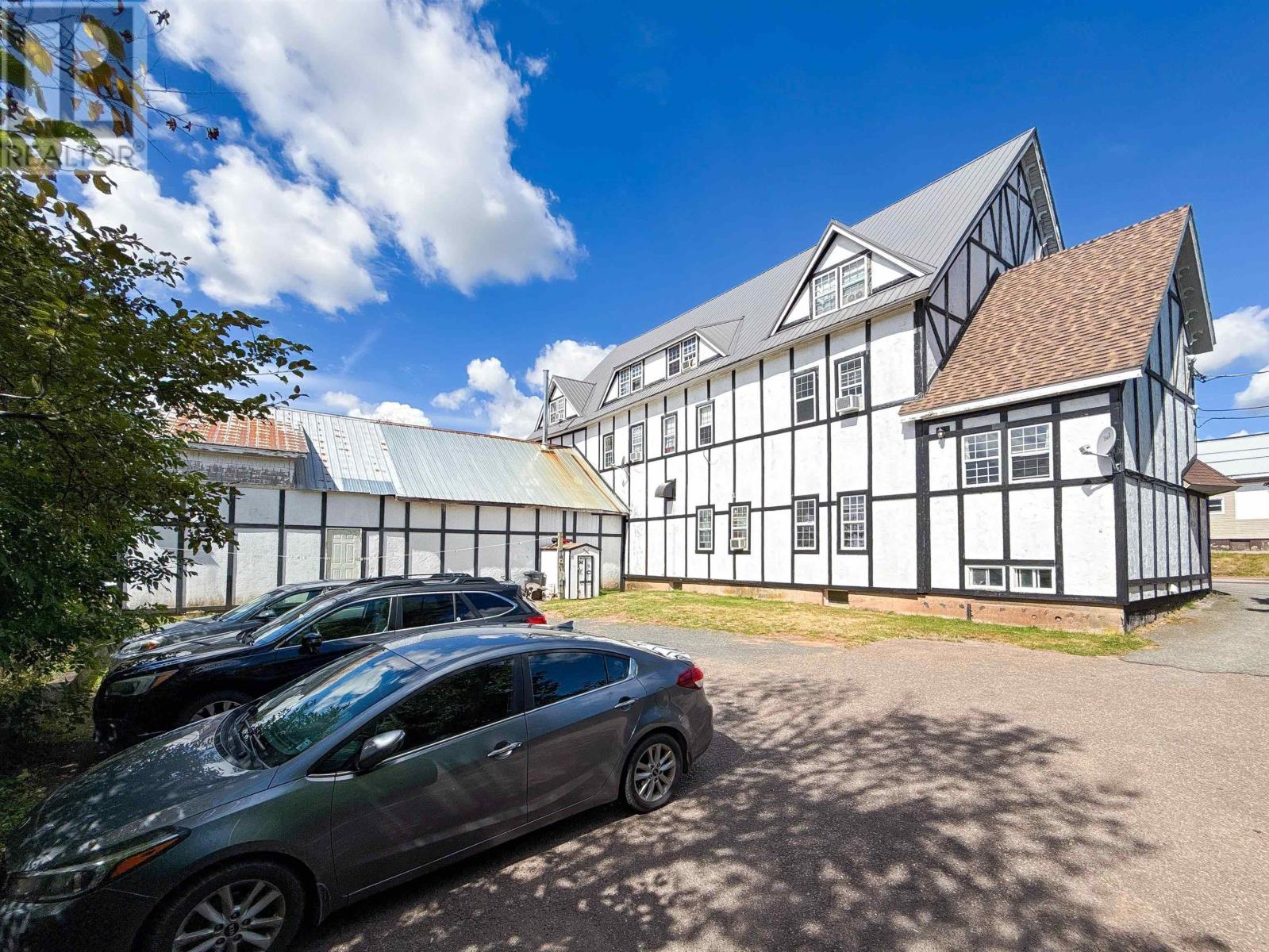 16-20 School Street, Montague, Prince Edward Island  C0A 1R0 - Photo 2 - 202600914