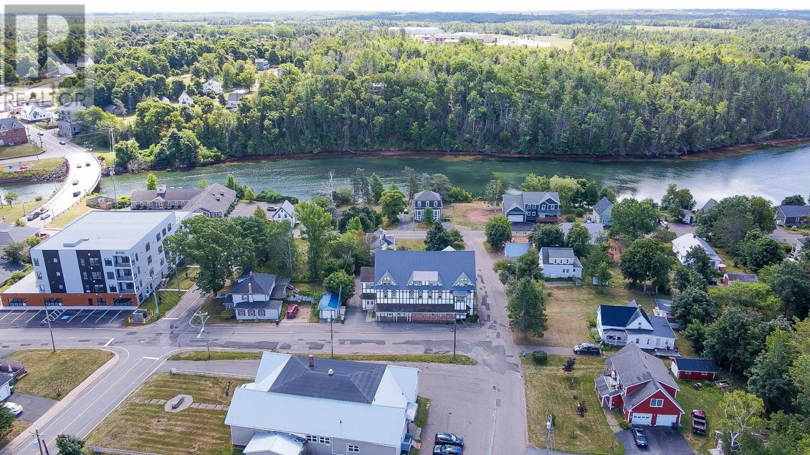 16-20 School Street, Montague, Prince Edward Island  C0A 1R0 - Photo 3 - 202600914