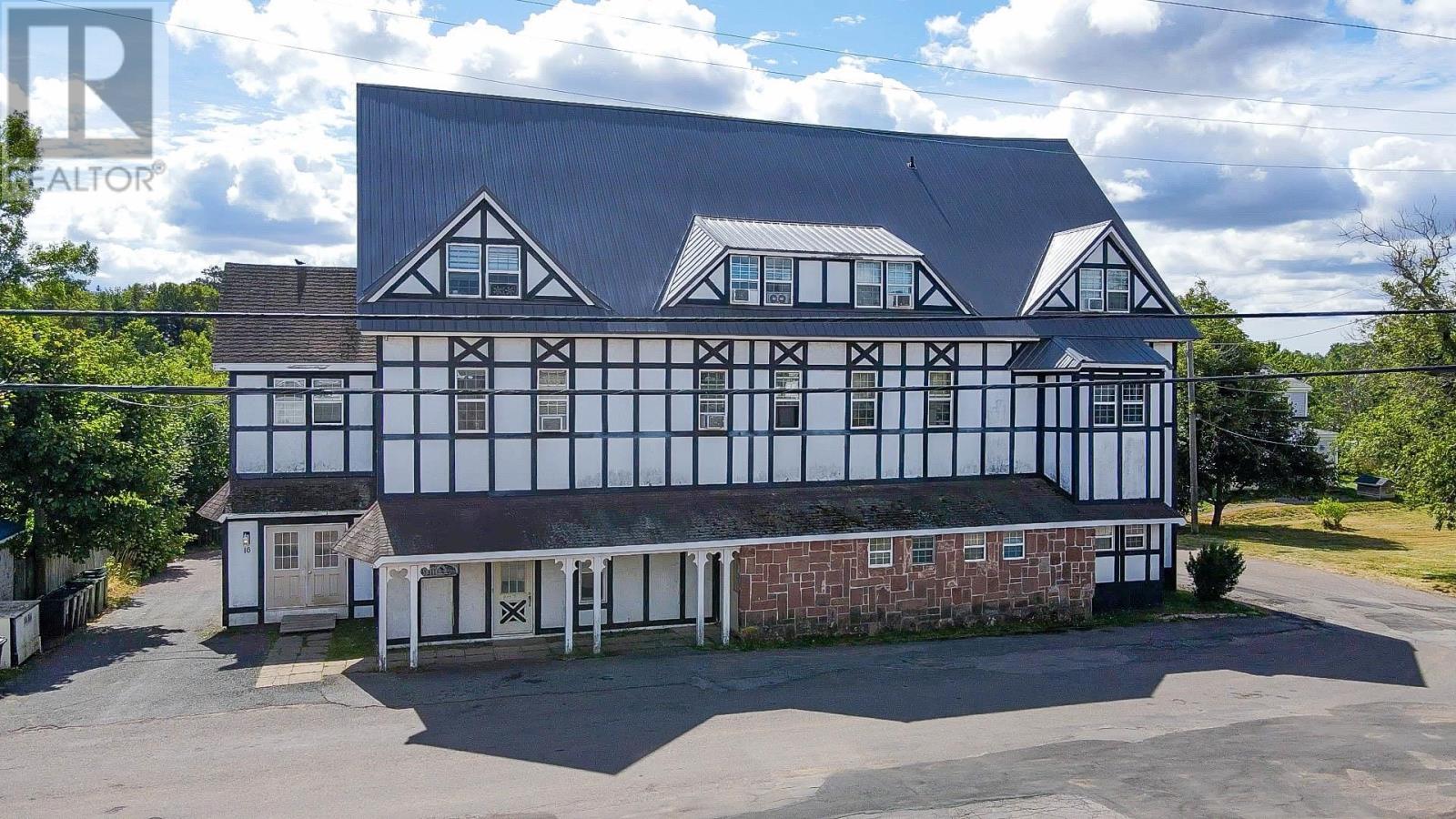 16-20 School Street, Montague, Prince Edward Island  C0A 1R0 - Photo 5 - 202600914