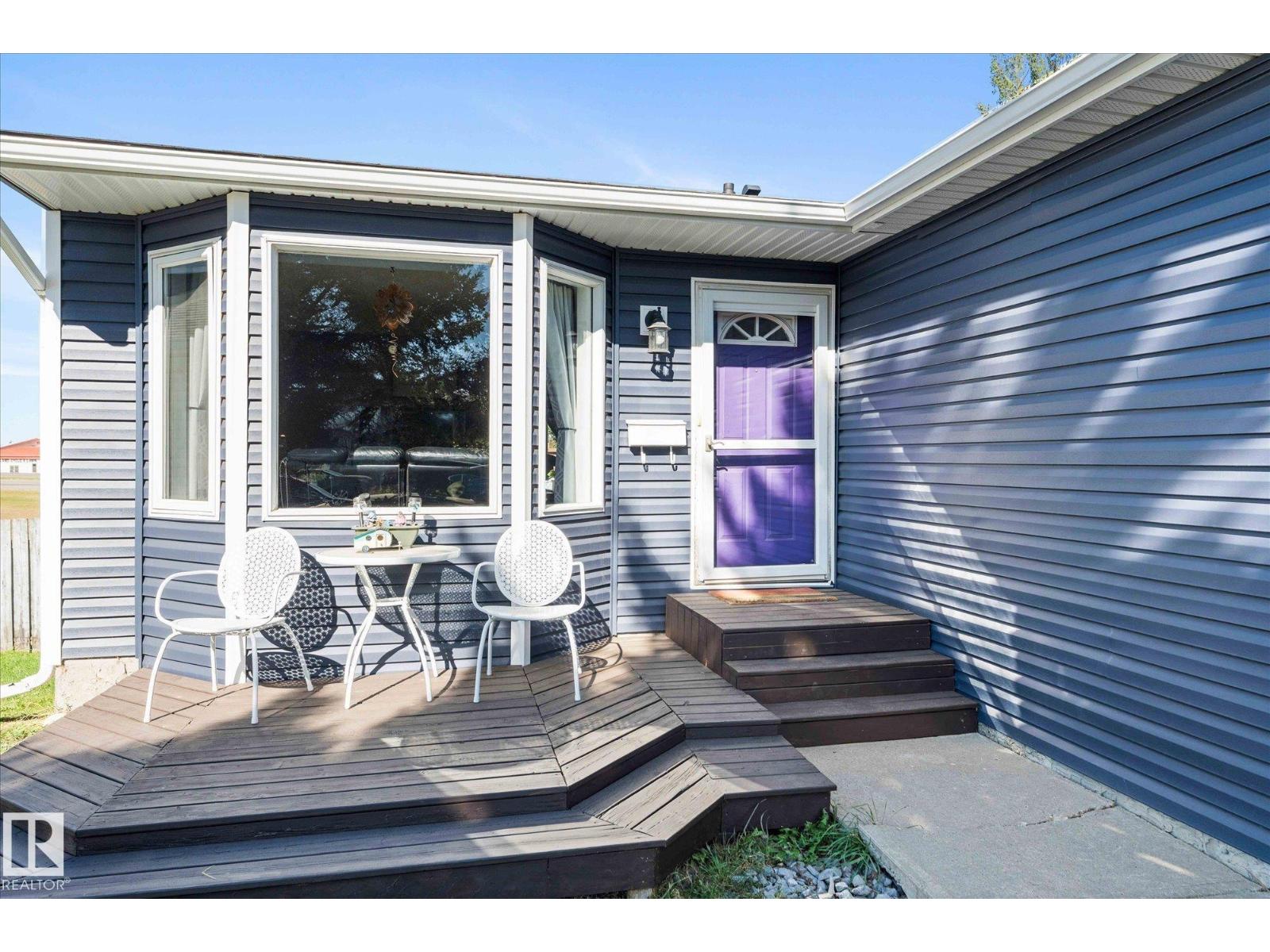 135 St. Andrews Dr, Stony Plain, Alberta  T7Z 1K7 - Photo 2 - E4470231