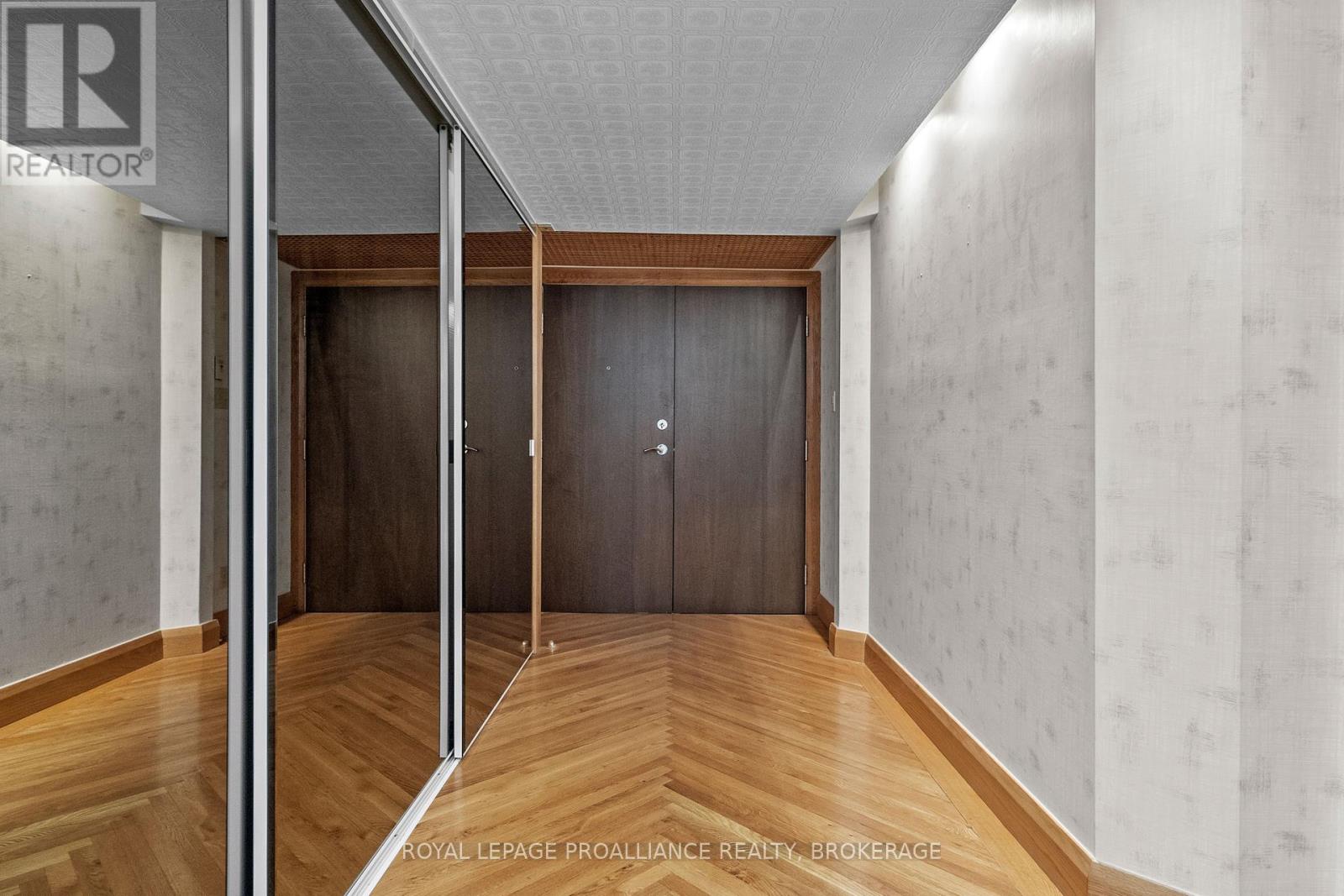 1602 - 185 Ontario Street, Kingston, Ontario  K7L 2Y7 - Photo 10 - X12702180