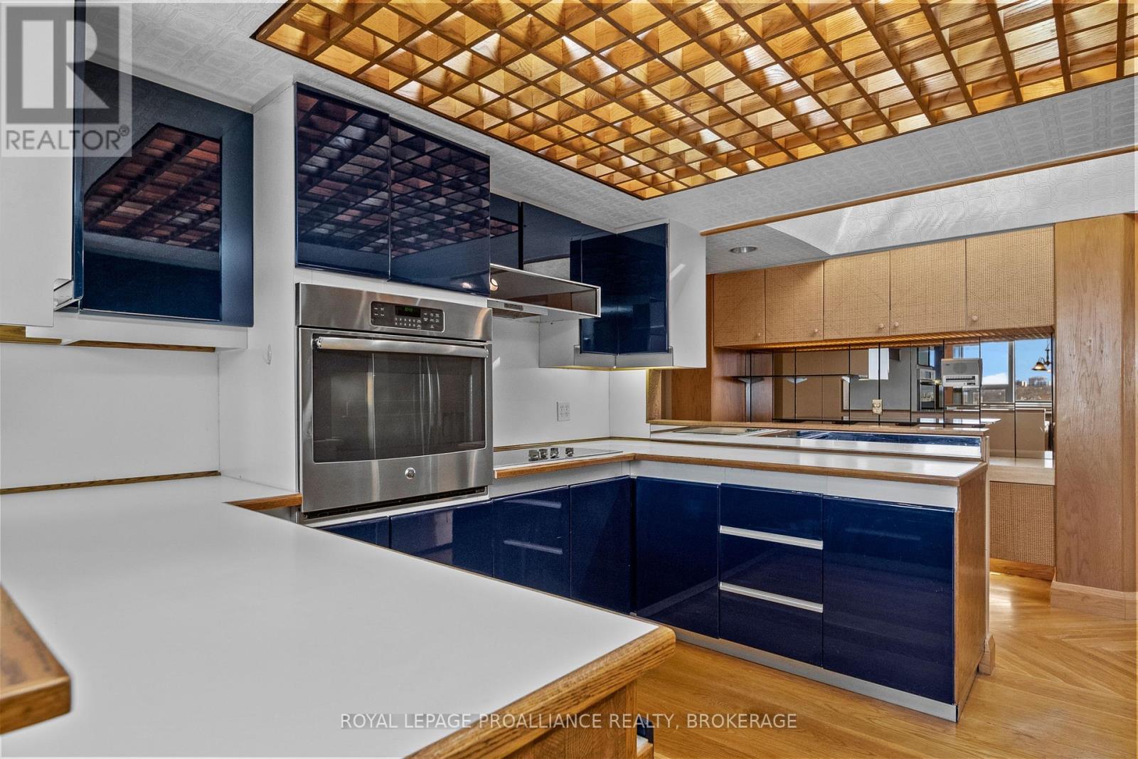 1602 - 185 Ontario Street, Kingston, Ontario  K7L 2Y7 - Photo 13 - X12702180