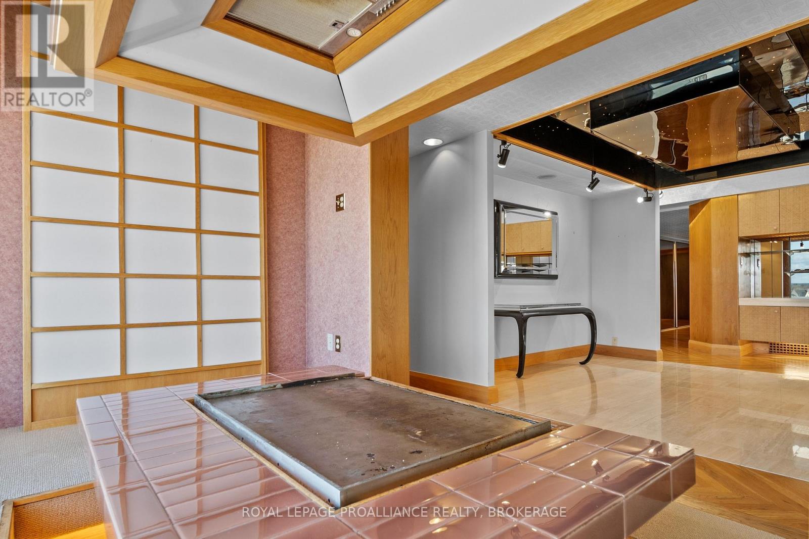 1602 - 185 Ontario Street, Kingston, Ontario  K7L 2Y7 - Photo 19 - X12702180