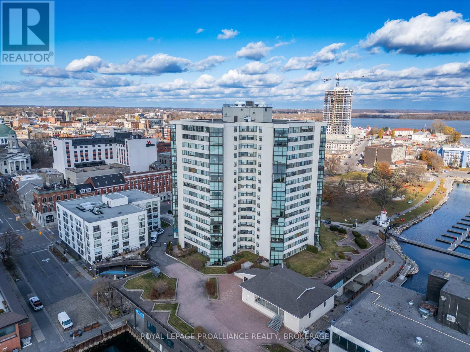 1602 - 185 Ontario Street, Kingston, Ontario  K7L 2Y7 - Photo 2 - X12702180