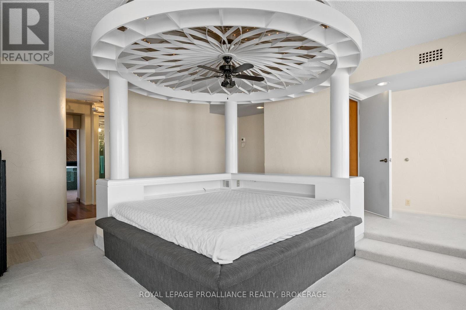 1602 - 185 Ontario Street, Kingston, Ontario  K7L 2Y7 - Photo 35 - X12702180