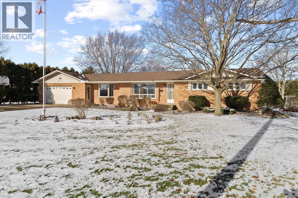 MLS# 26000363: 4810 RAY ROAD, Windsor, Canada