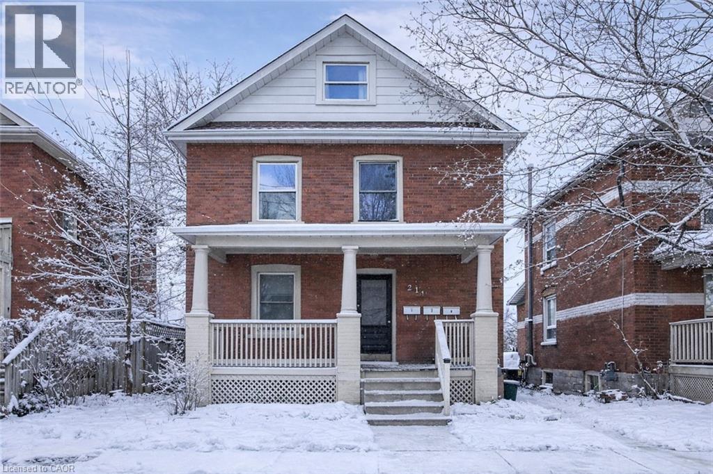 211 Dolph Street N, Cambridge, Ontario  N3H 2A6 - Photo 1 - 40788261