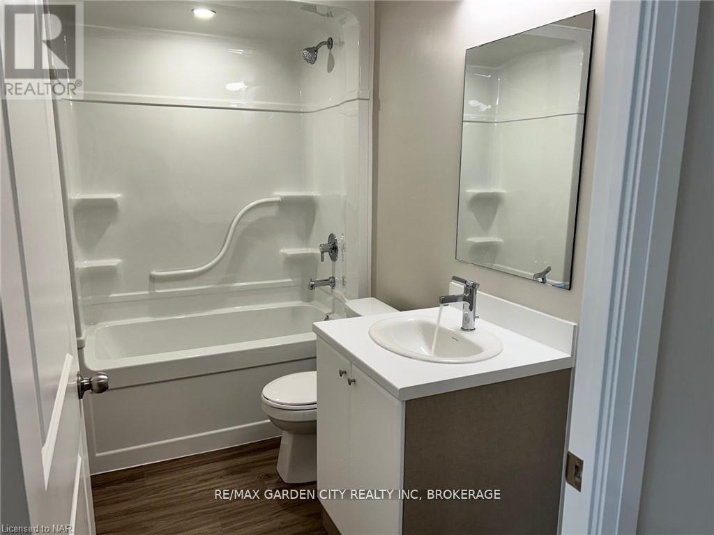 143 - 50 Herrick Avenue, St. Catharines, Ontario  L2P 2S4 - Photo 22 - X12702200