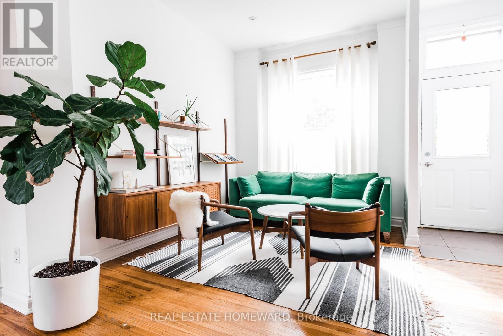 77 Claremont Street, Toronto, Ontario  M6J 2M7 - Photo 10 - C12702234