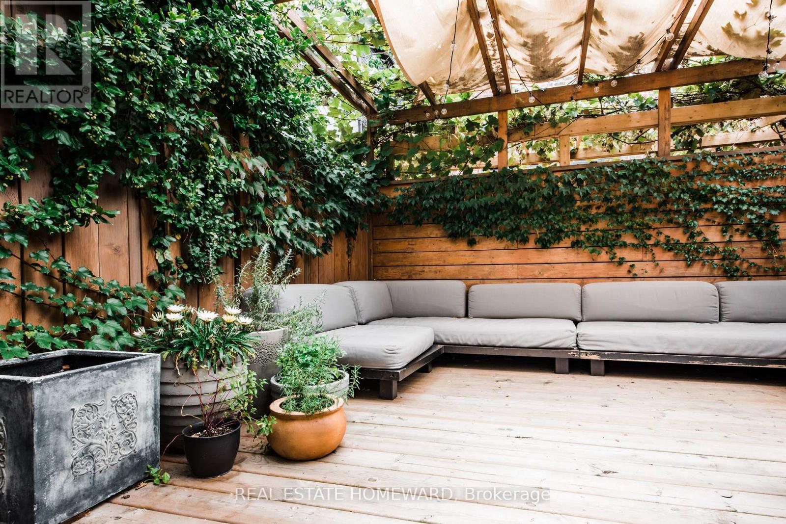 77 Claremont Street, Toronto, Ontario  M6J 2M7 - Photo 26 - C12702234