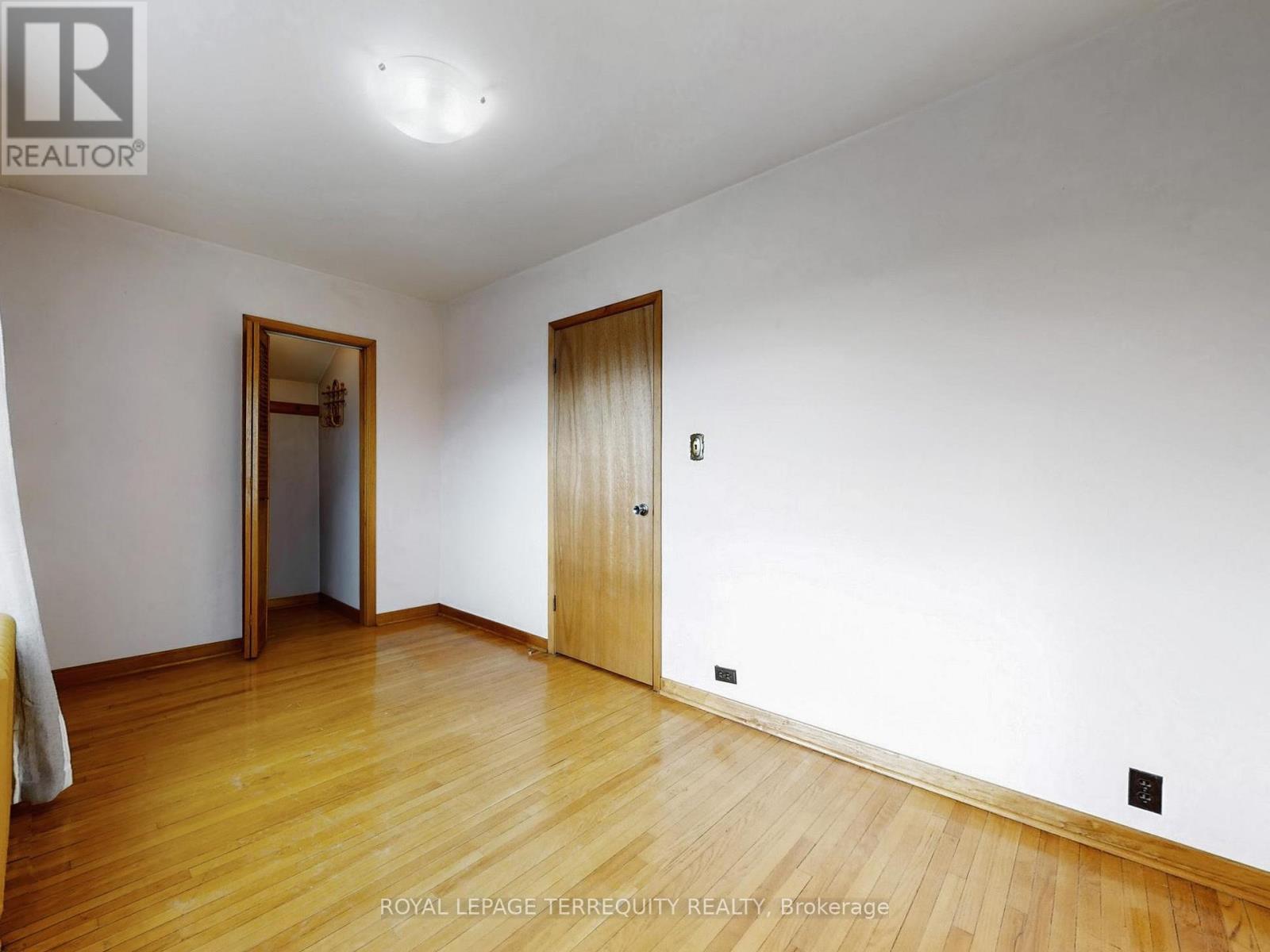 371 Strathmore Boulevard, Toronto, Ontario  M4C 1N4 - Photo 30 - E12702238