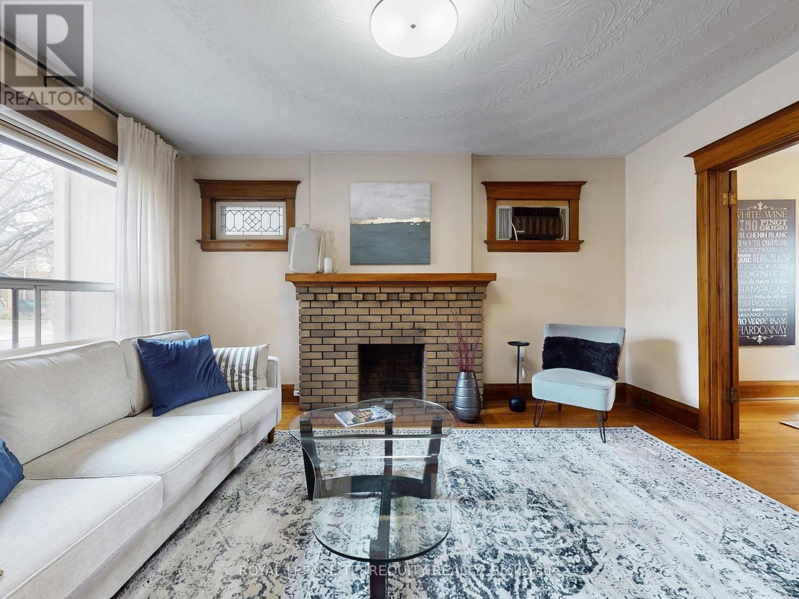 371 Strathmore Boulevard, Toronto, Ontario  M4C 1N4 - Photo 9 - E12702238