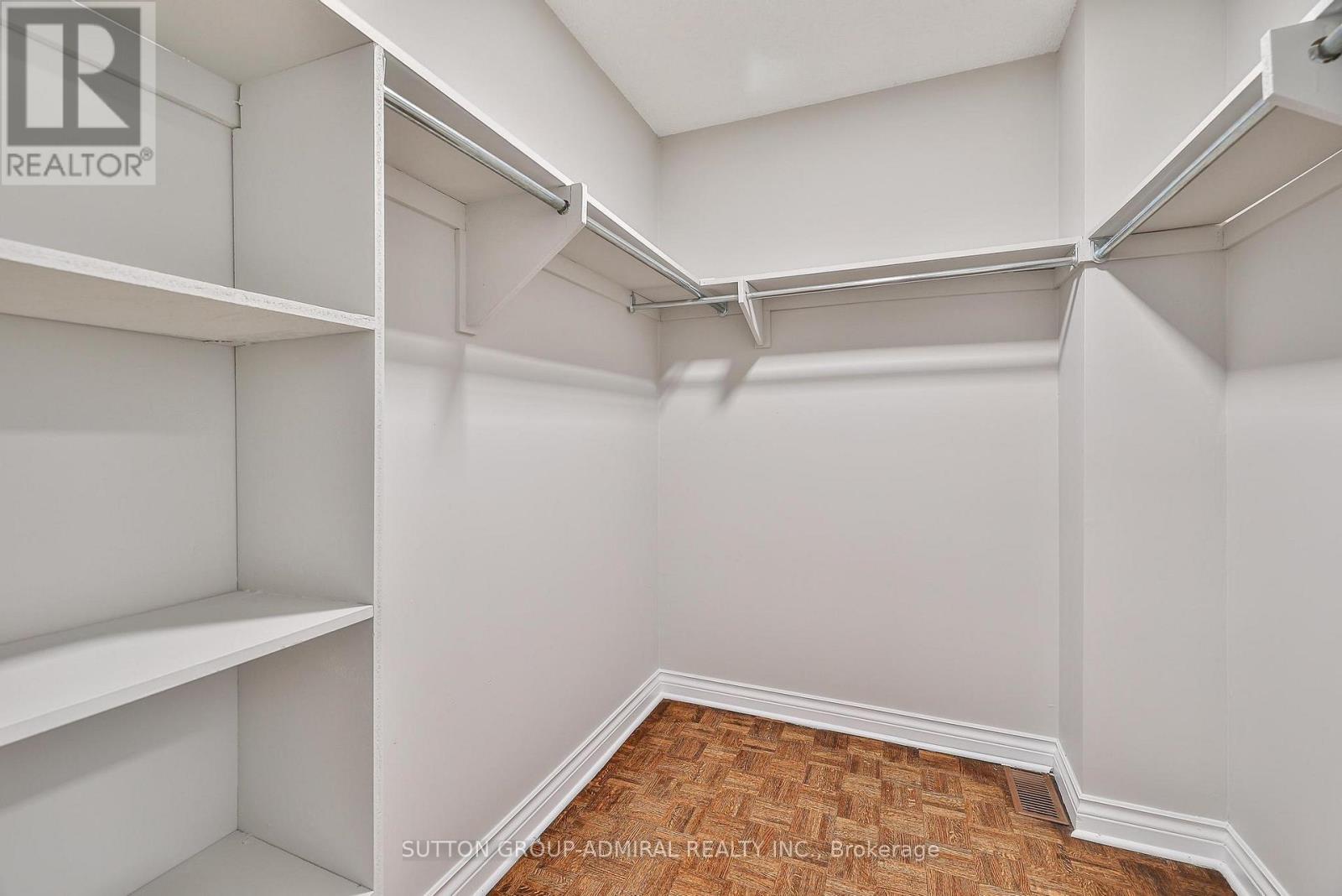 27 Green Acres Road, Vaughan, Ontario  L4J 4S2 - Photo 31 - N12702208