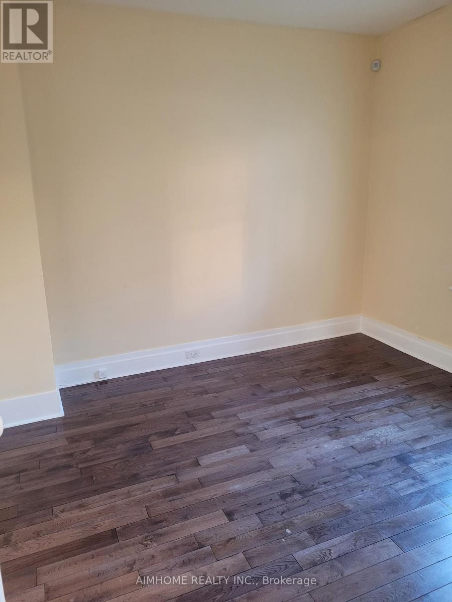 76 Penatang Street, Barrie, Ontario  L4M 1Y9 - Photo 4 - S12702220