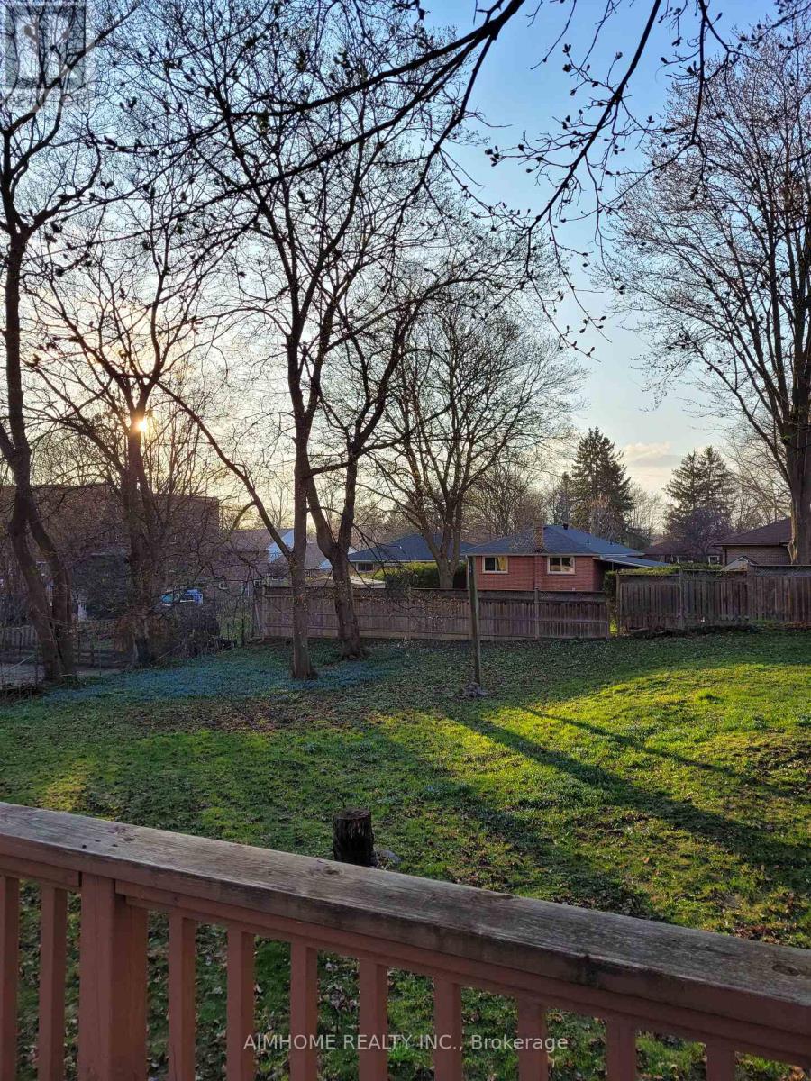 76 Penatang Street, Barrie, Ontario  L4M 1Y9 - Photo 7 - S12702220