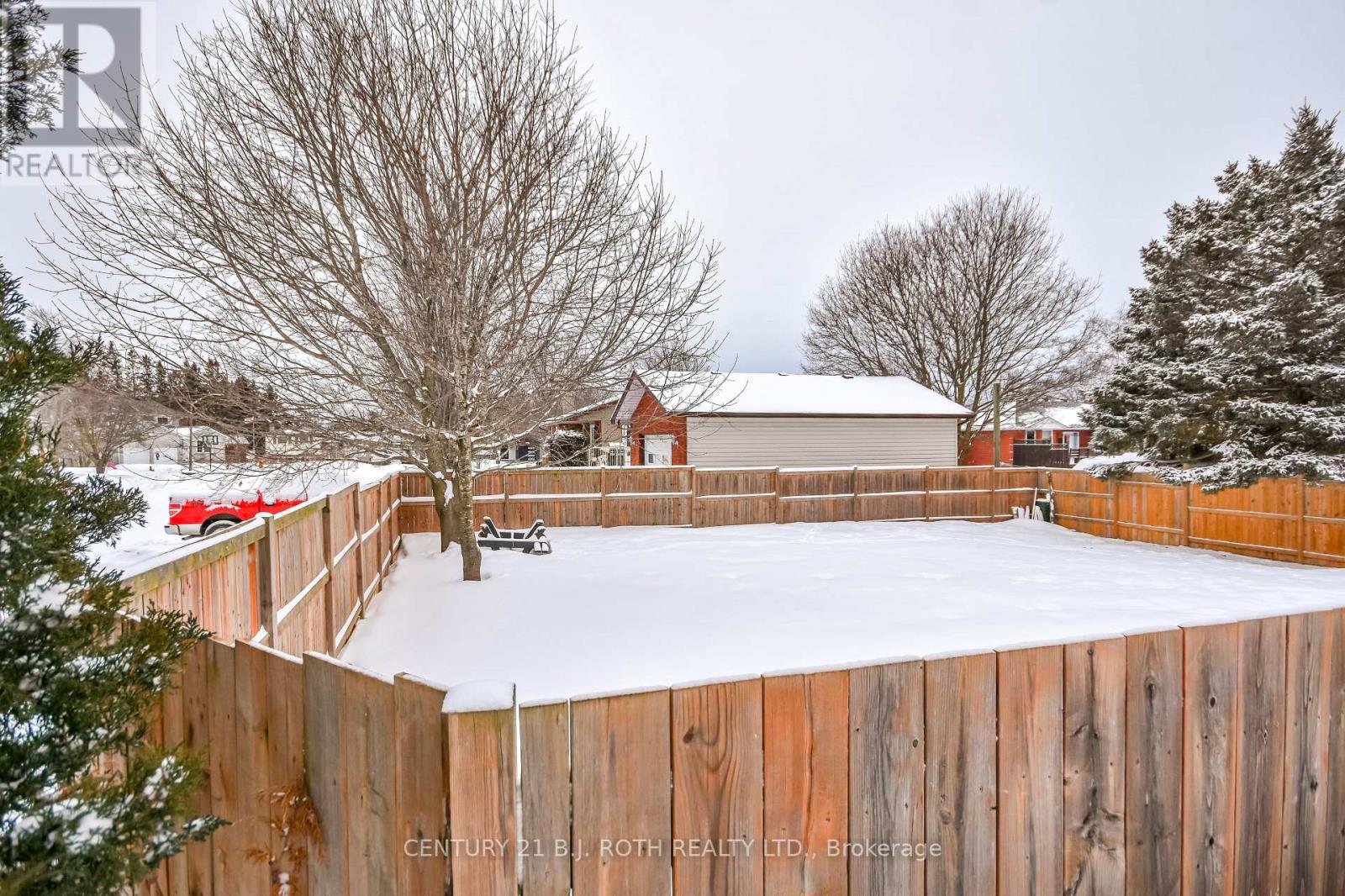 6 Glenview Avenue, Springwater, Ontario  L0L 1P0 - Photo 3 - S12702224