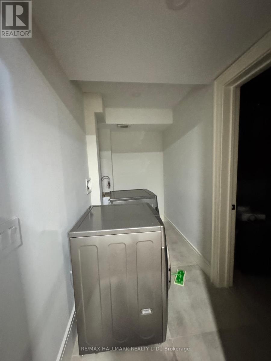 81 Child Drive, Aurora, Ontario  L4G 1Y8 - Photo 23 - N12696110