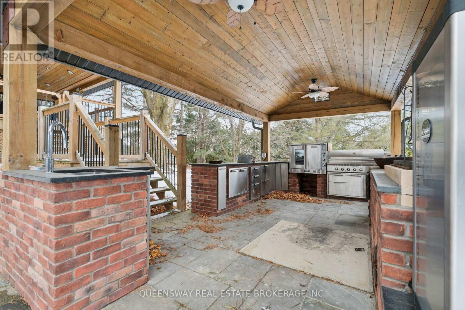 8388 Fifth Side Road, Adjala-Tosorontio, Ontario  L0G 1L0 - Photo 35 - N12698030