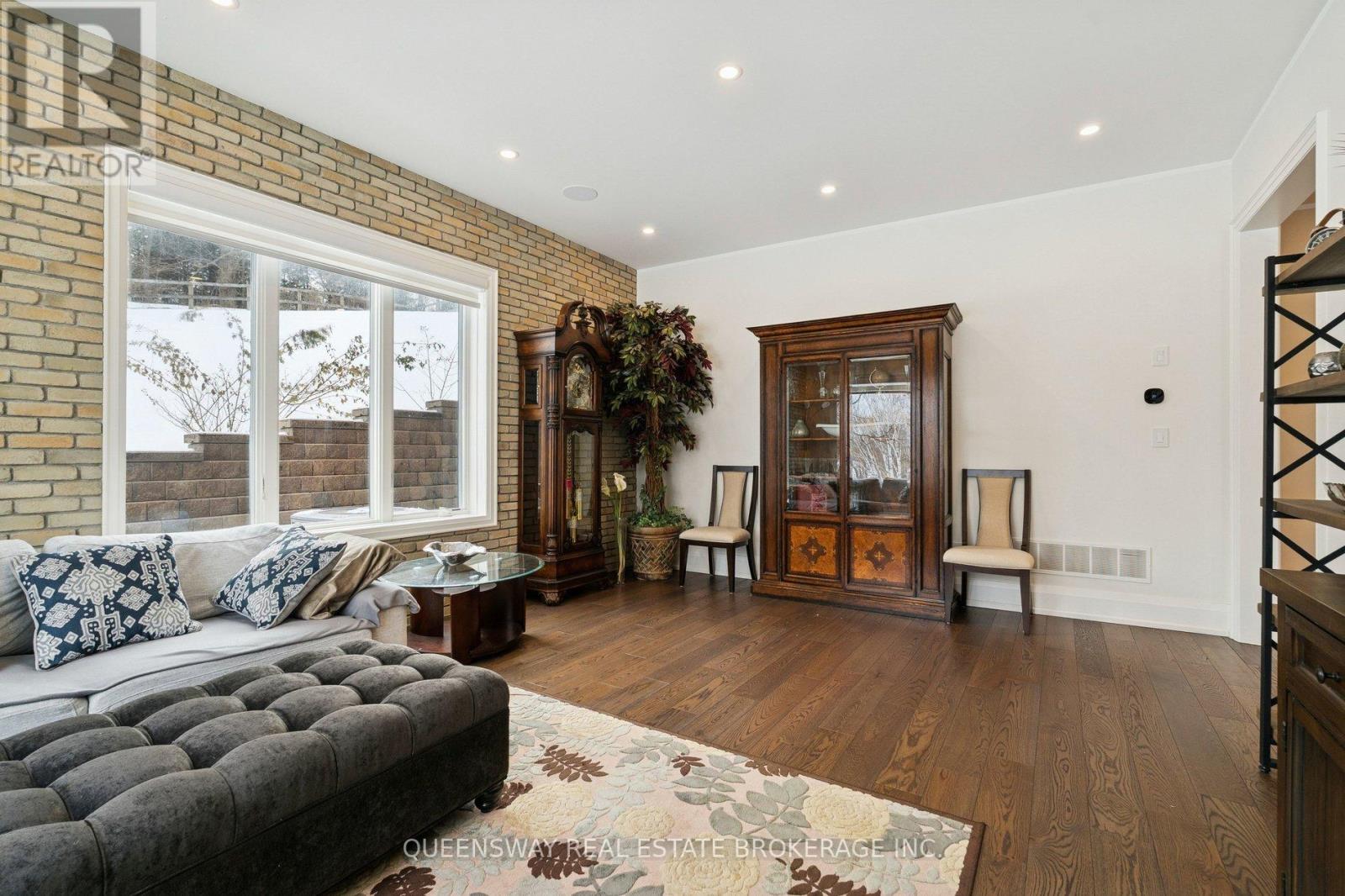 8388 Fifth Side Road, Adjala-Tosorontio, Ontario  L0G 1L0 - Photo 16 - N12698030