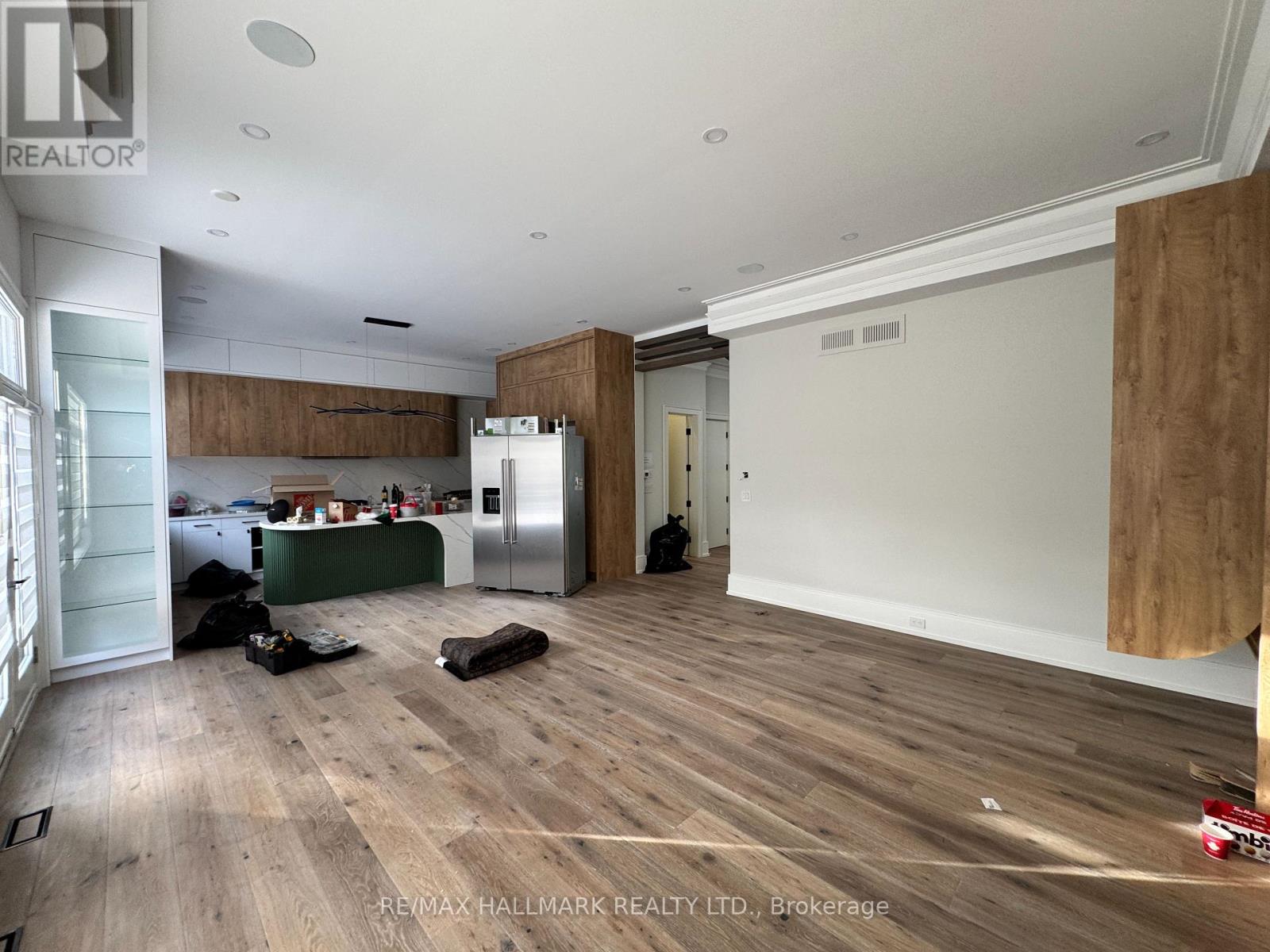 81 Child Drive, Aurora, Ontario  L4G 1Y8 - Photo 7 - N12696110