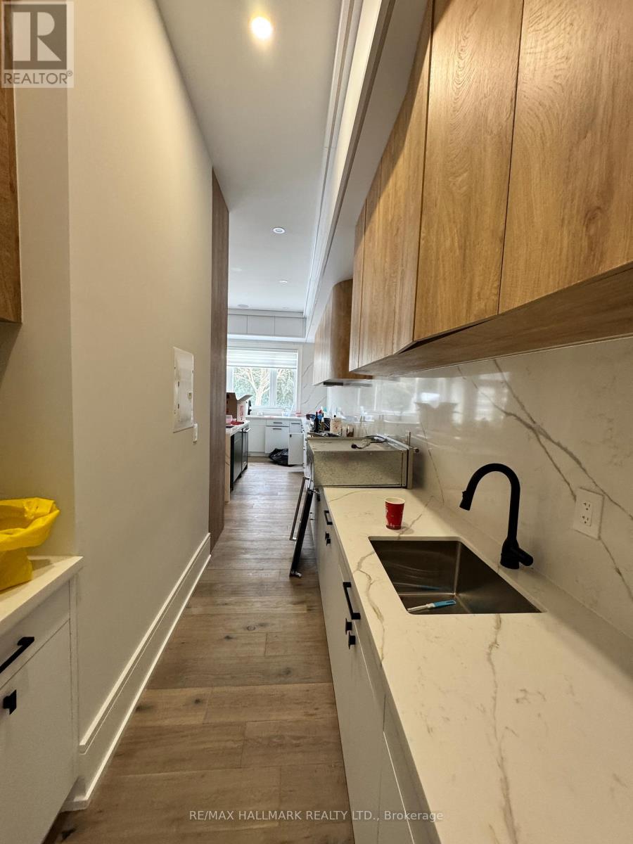 81 Child Drive, Aurora, Ontario  L4G 1Y8 - Photo 8 - N12696110