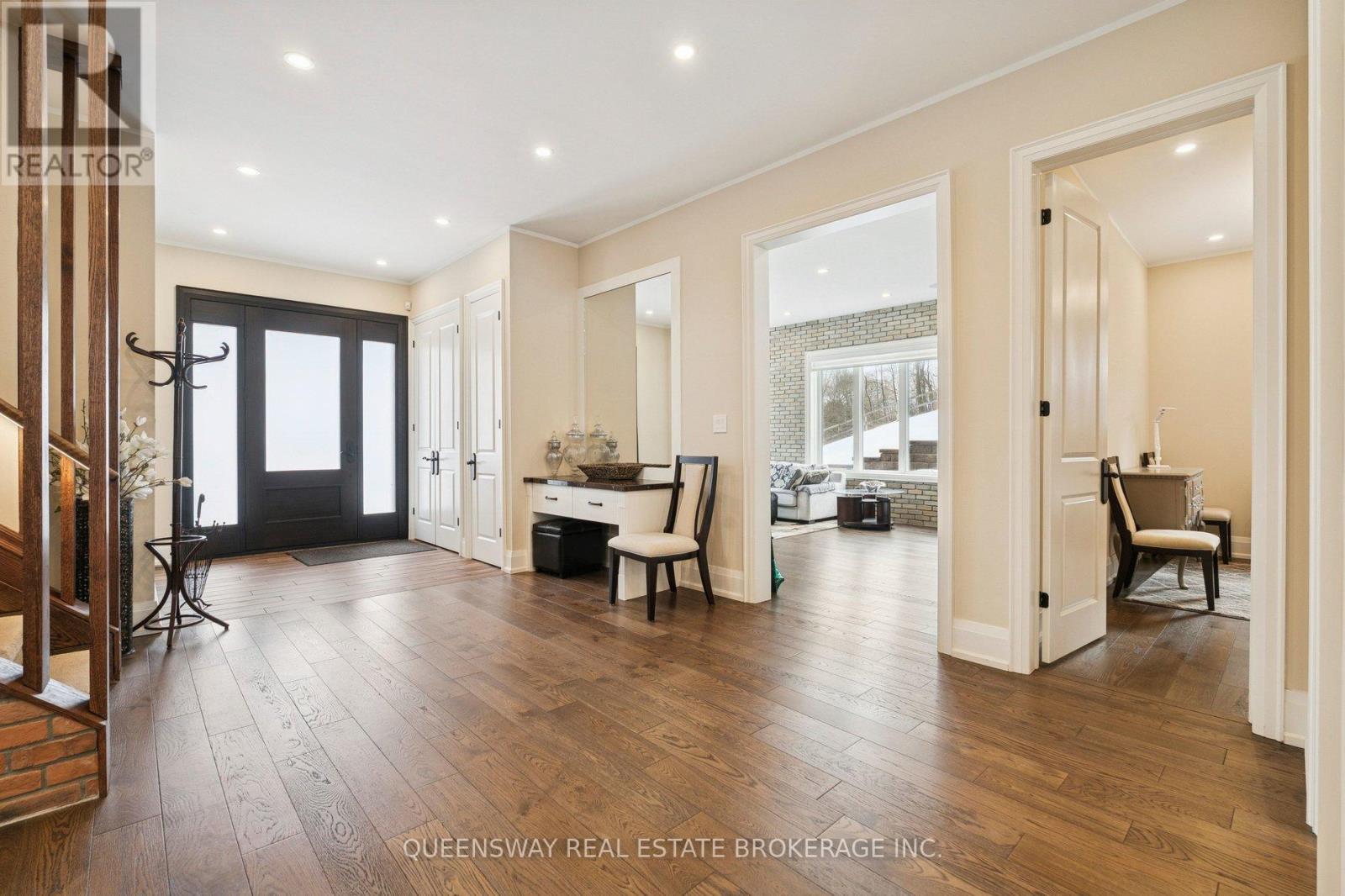 8388 Fifth Side Road, Adjala-Tosorontio, Ontario  L0G 1L0 - Photo 12 - N12698030