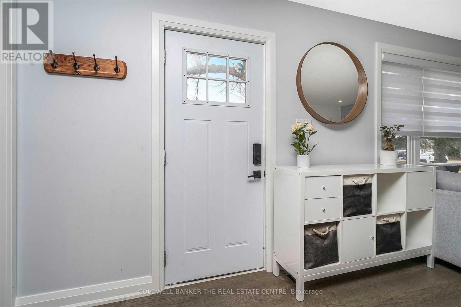 107 Main Street N, Halton Hills (Georgetown), Ontario  L7G 3H5 - Photo 5 - W12702182