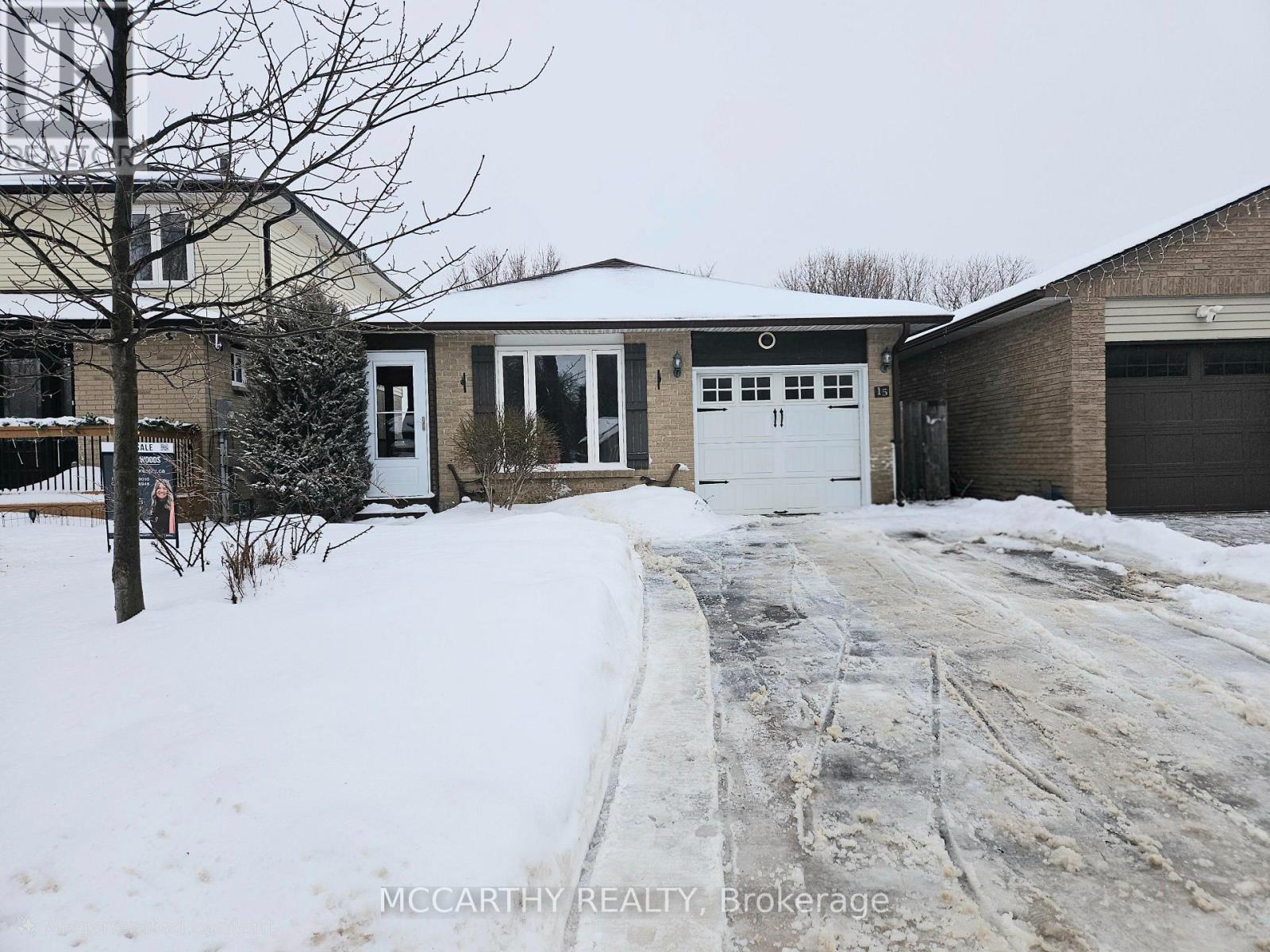 15 Andrew Avenue, Orangeville, Ontario  L9W 4E5 - Photo 2 - W12702190