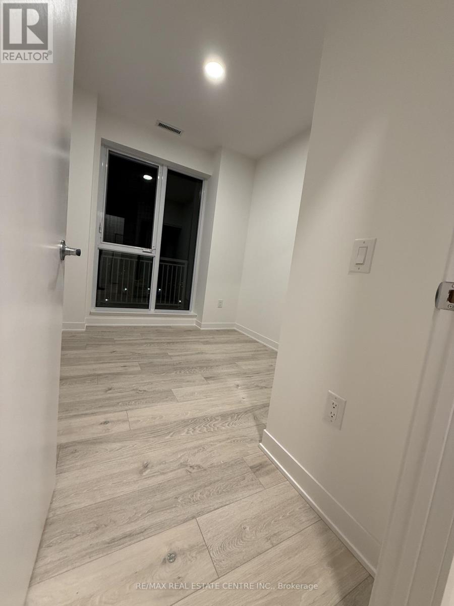 1021 - 20 All Nations Drive, Brampton, Ontario  L7A 5M5 - Photo 4 - W12702194