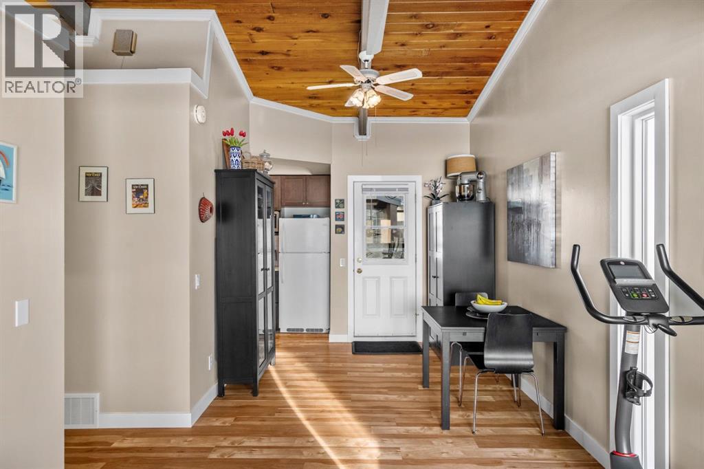2628 Oakmoor Drive SW, Calgary, Alberta  T2V 4E7 - Photo 9 - A2272711